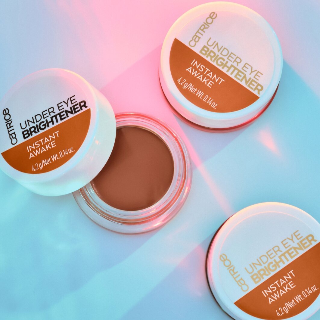 Catrice Concealer »Under Eye Brightener«, (Set, 3 tlg.), Loses Puder, frisches und strahlendes Finish, pflegt die Haut.