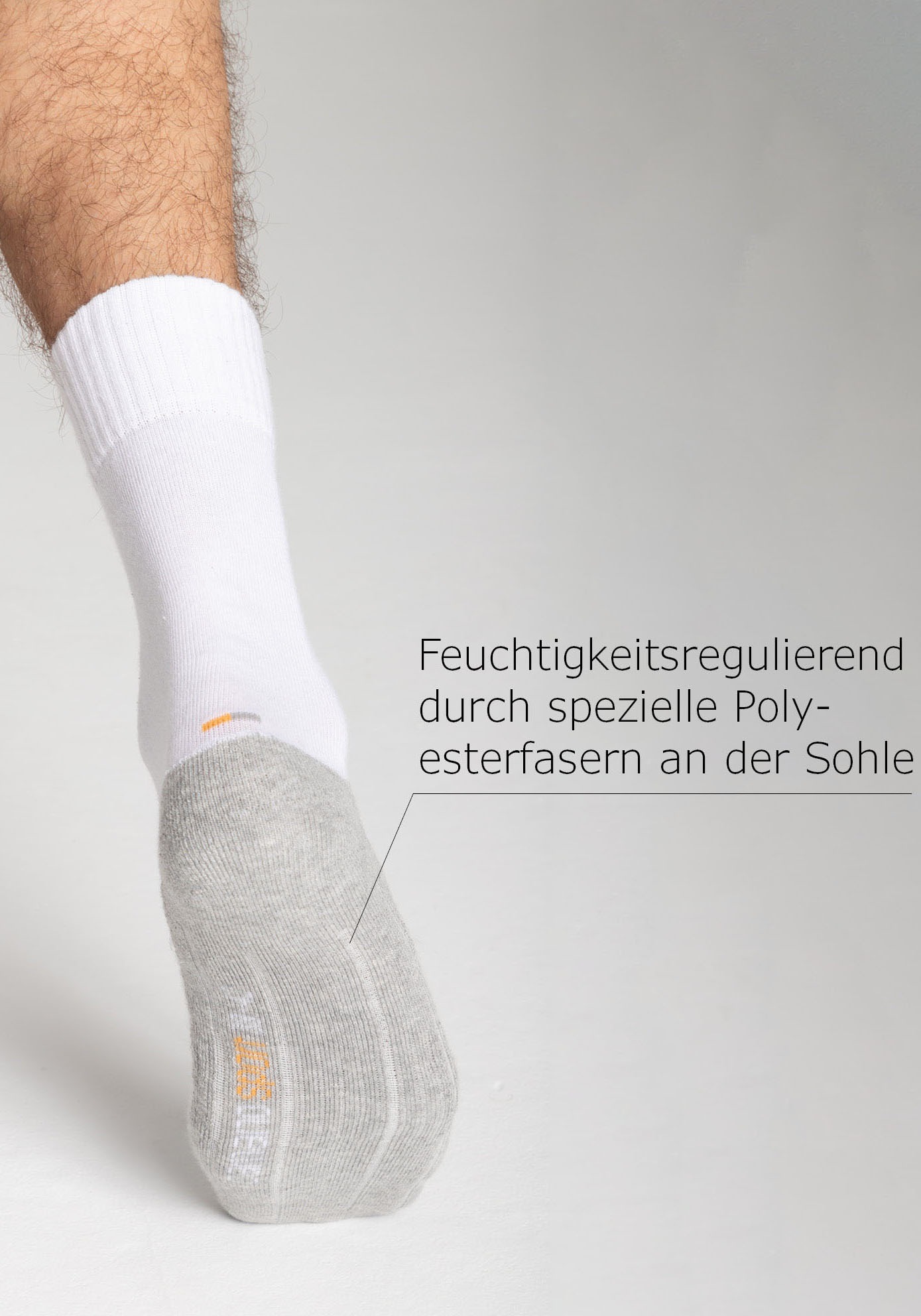 Camano Socken »function« 4 Paar, 4 Paar tlg. mit feuchtigkeitsregulierendem Material