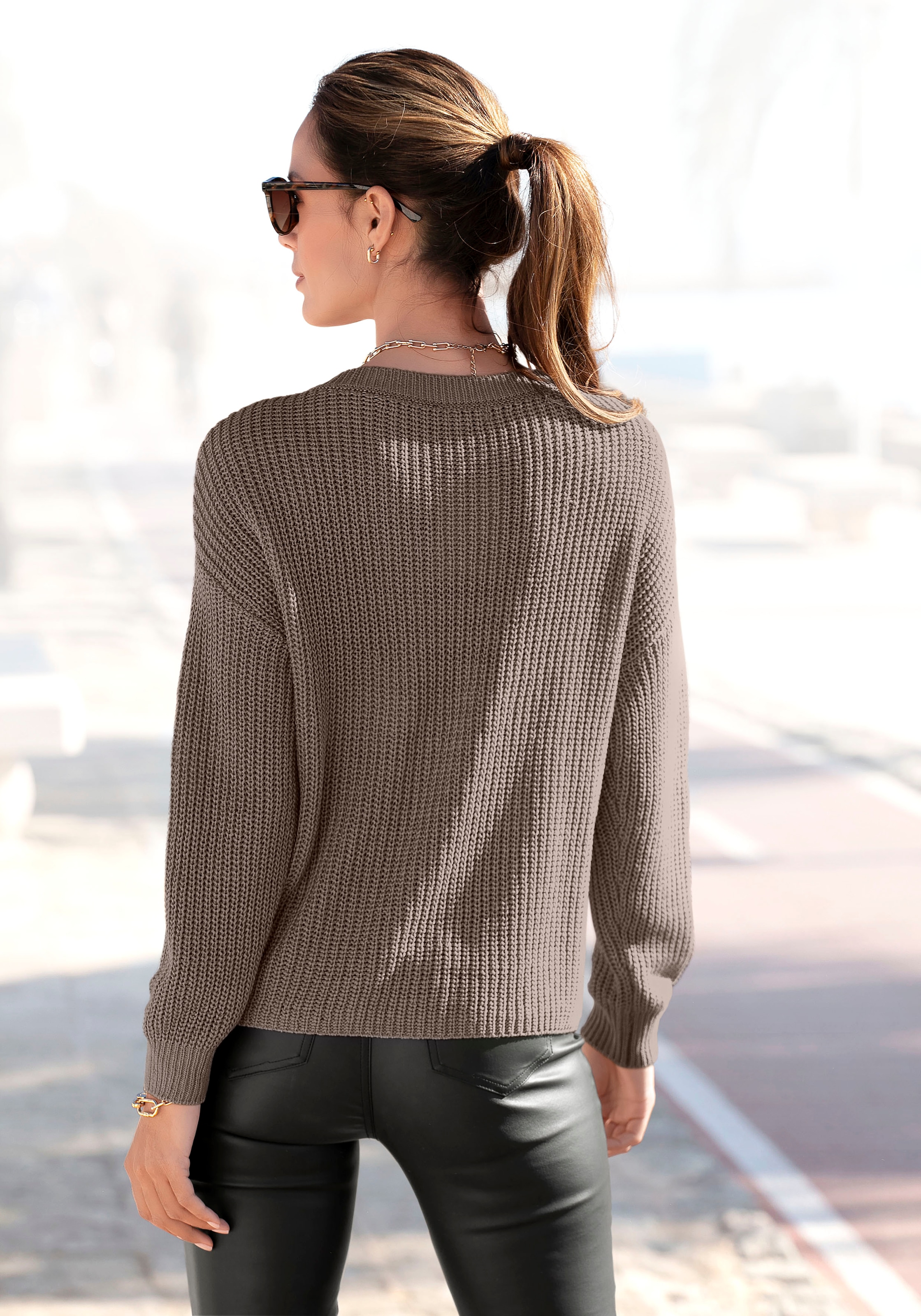 LASCANA Strickpullover, mit überschnittenen Schultern, lässiger Damenpullover, Basic