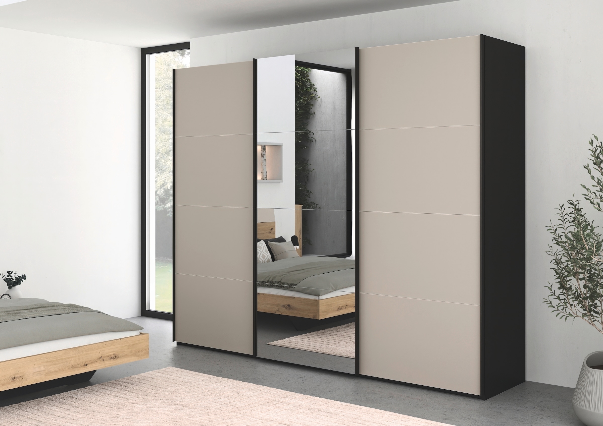 rauch Schwebetürenschrank »Kleiderschrank Schrank Garderobe Schlafzimmerschrank SCALE-FYRA«, edle viergeteilte Türen Spiegel/Glas-Mix viele Farben MADE IN GERMANY