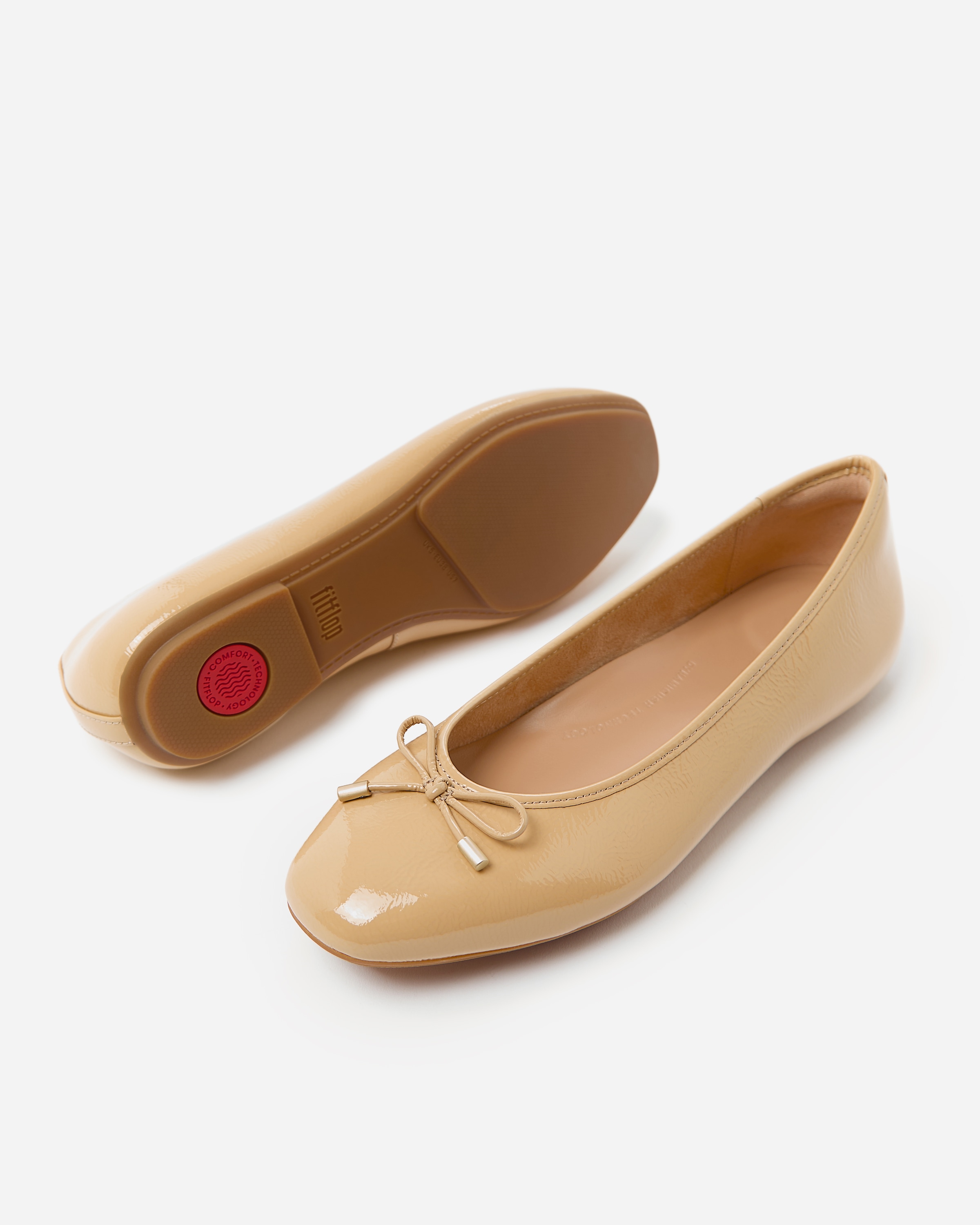 Fitflop Ballerina »DELICATO BOW TEXTURED PATENT-LEATHER BALLET FLATS«  Businessschuh, Schlupfschuh mit dezenter Zierschleife
