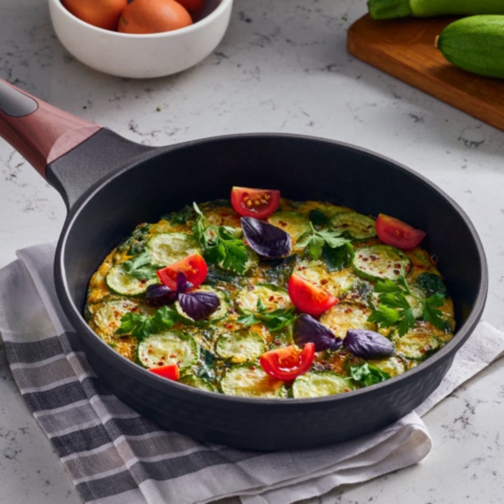 RESTO Kitchenware Bratpfanne »Capella, Pfanne antihaftbeschichtet und spülmaschinenfest«, Aluminiumguss, (1 tlg.), Schmorpfanne mit einzigartigem 3D-Design