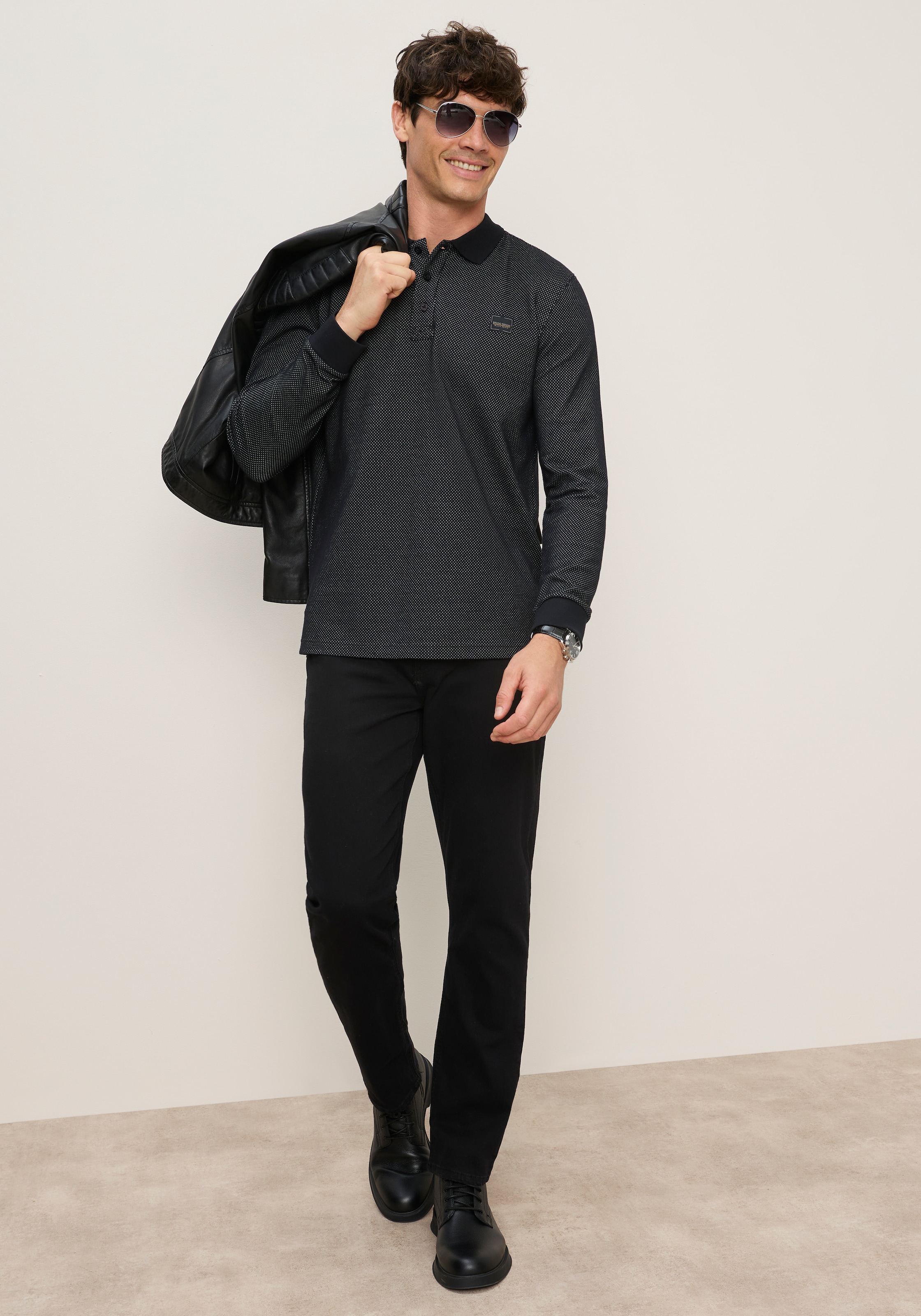 Bruno Banani Poloshirt Markante Melange-Struktur trifft auf zeitlosen Polo-Style