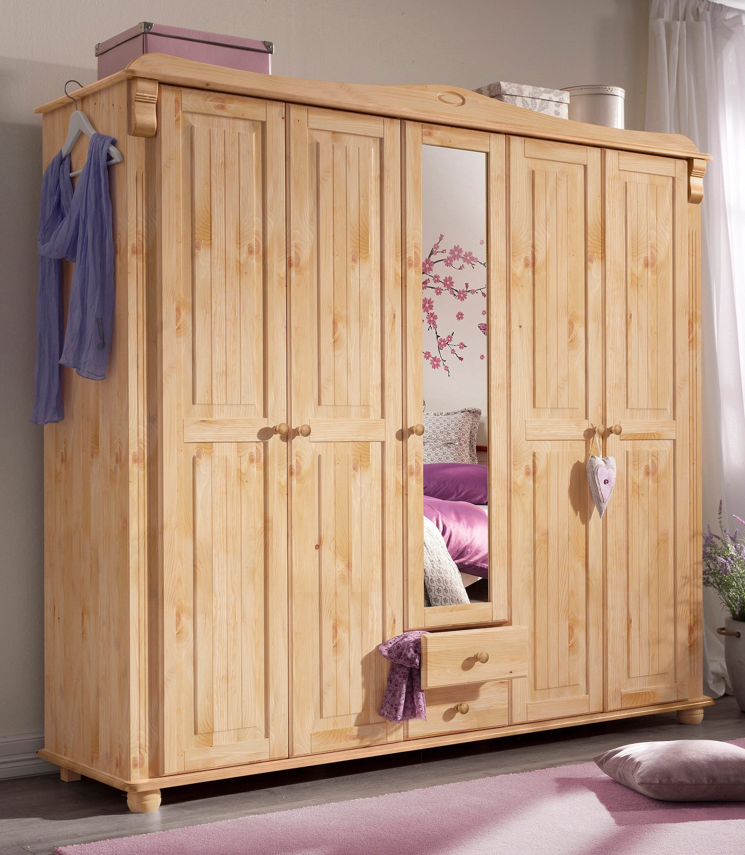 Home affaire Kleiderschrank »Adele«, (4 Breiten: 92/130/169/207 H/T ca. 191/54 cm), aus massiver Kiefer,Spiegel beim 4-und 5-trg.Schrank, Innenausstattung