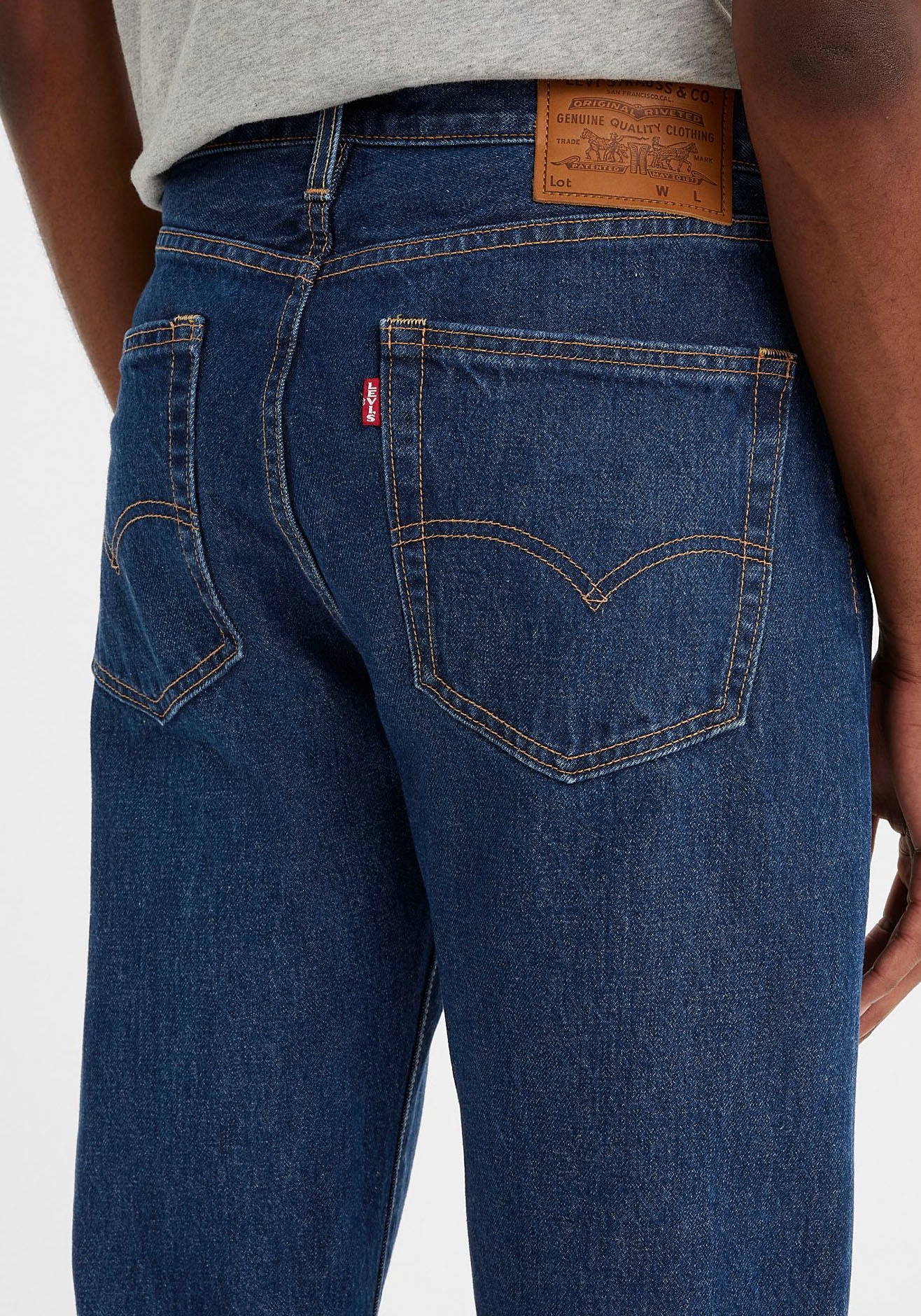 Levi's® Straight-Jeans »551Z AUTHENTIC«, mit Lederbadge