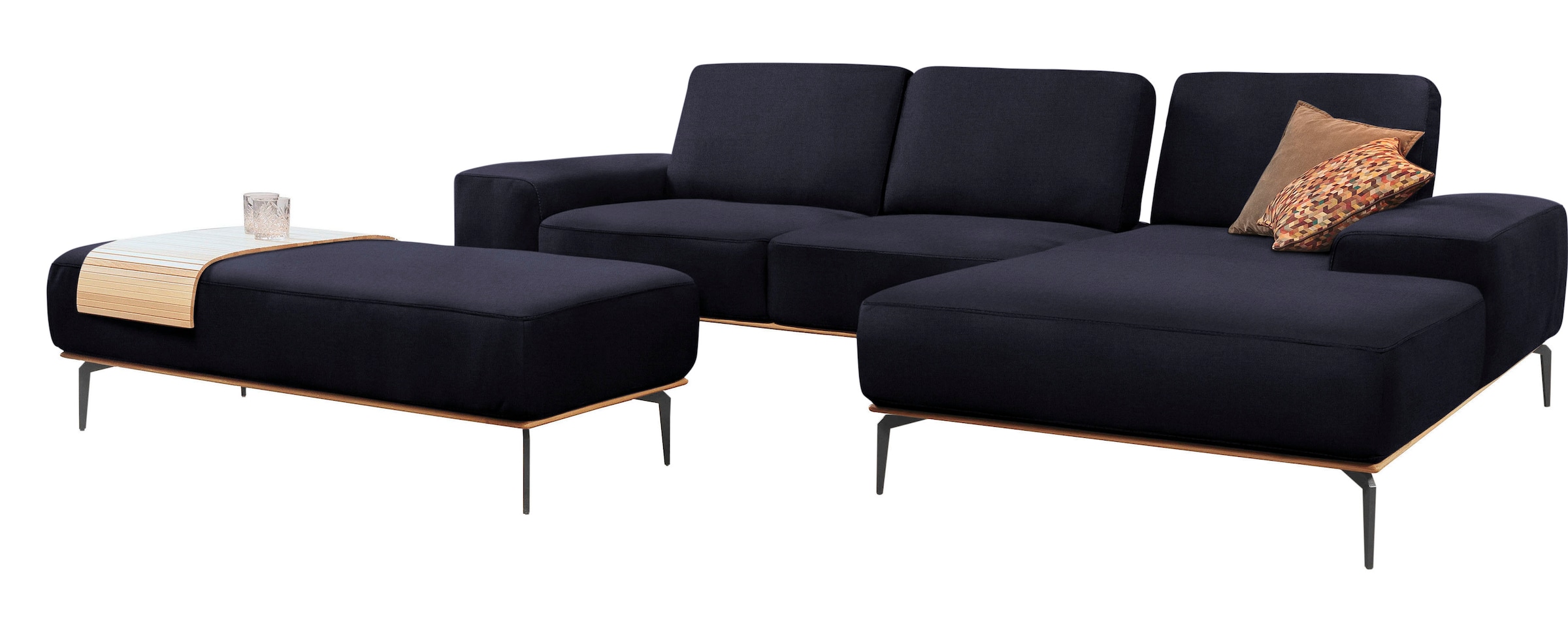 W.SCHILLIG Ecksofa »run, Designsofa mit tollem Sitzkomfort, bequem, L-Form«, mit Holzsockel, Füße in Schwarz pulverbeschichtet, Breite 319 cm