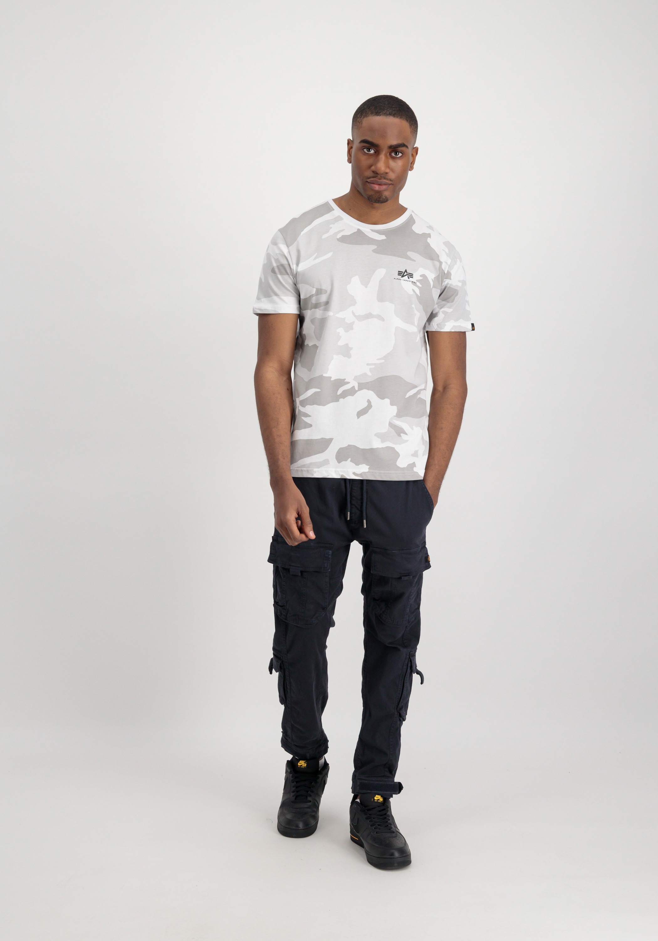 Alpha Industries T-Shirt »Alpha Industries Men - T-Shirts Basic T Small Logo Camo«