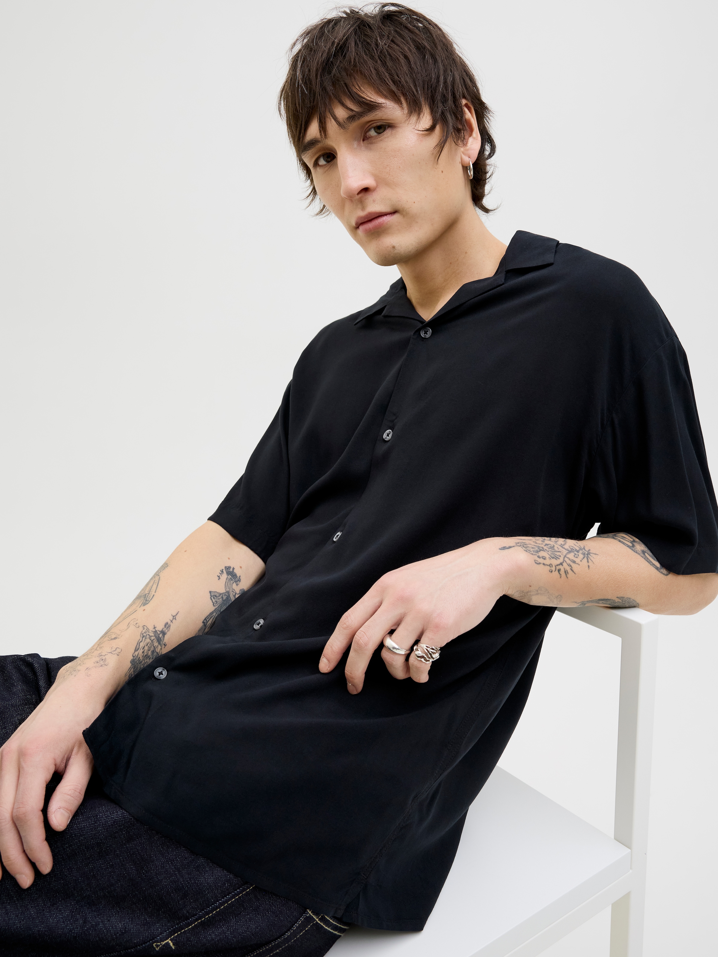 Jack & Jones Kurzarmhemd »JJEJEFF SOLID RESORT SHIRT S/S SN«, mit Resort Kragen