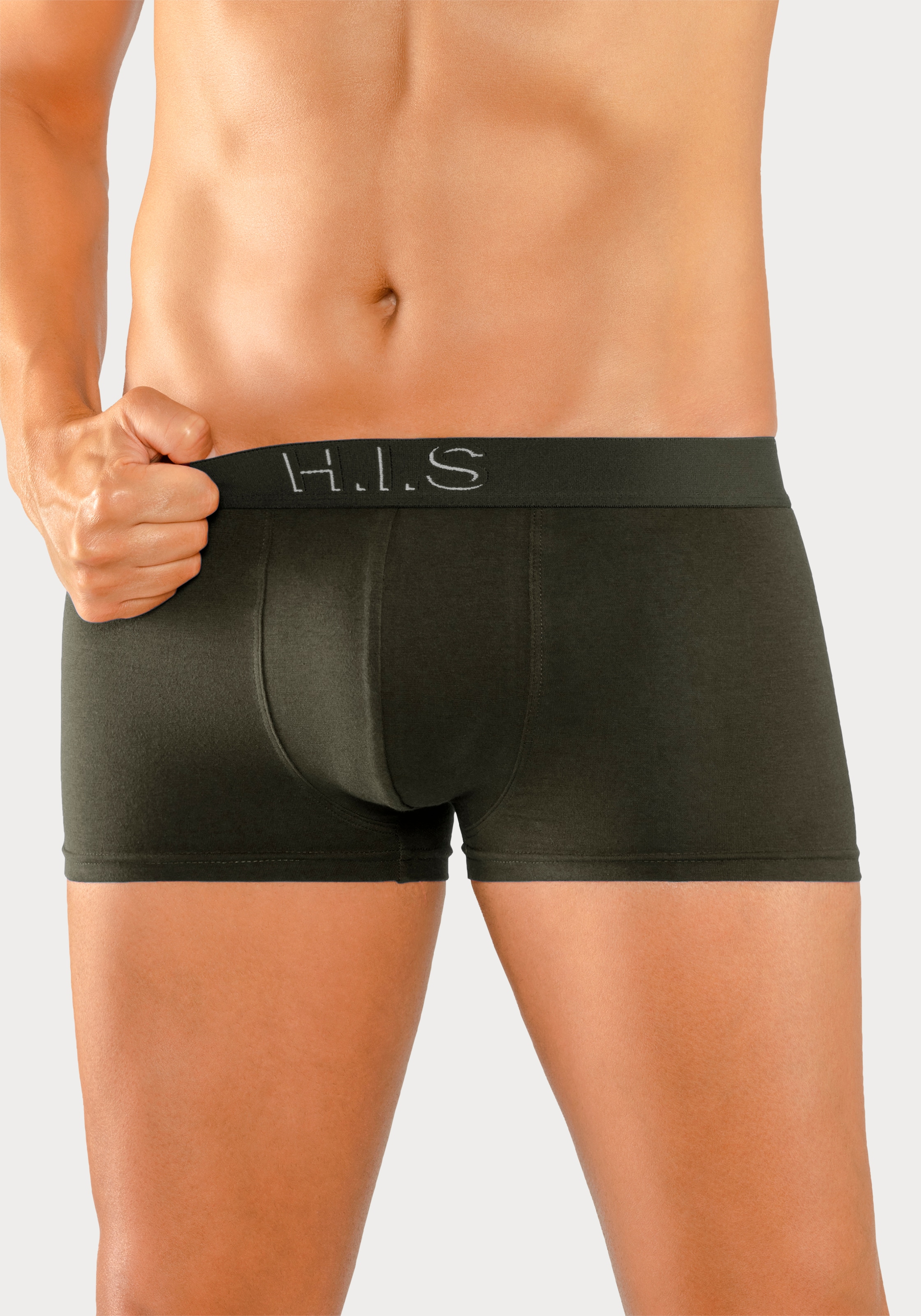 H.I.S Boxershorts, (Packung, 5 St.), in Hipster-Form am Webbund mit Logoschriftzug mit 3D Effekt