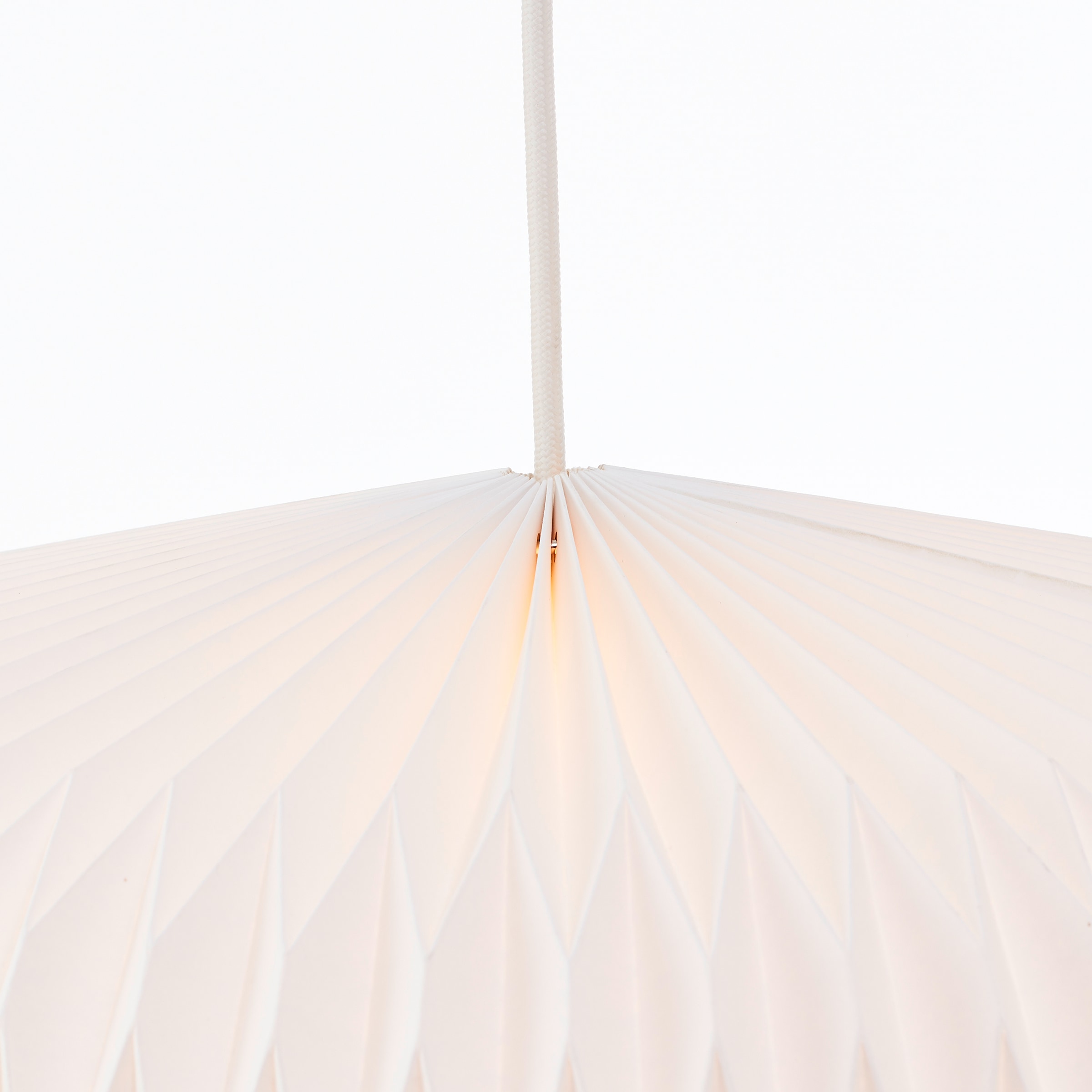 Brilliant Pendelleuchte »June«, 1 flammig, Leuchtmittel E27 | ohne Leuchtmittel, Ø 44 cm, 151 cm Höhe, E27, kürzbar, Papier/Metall, weiß