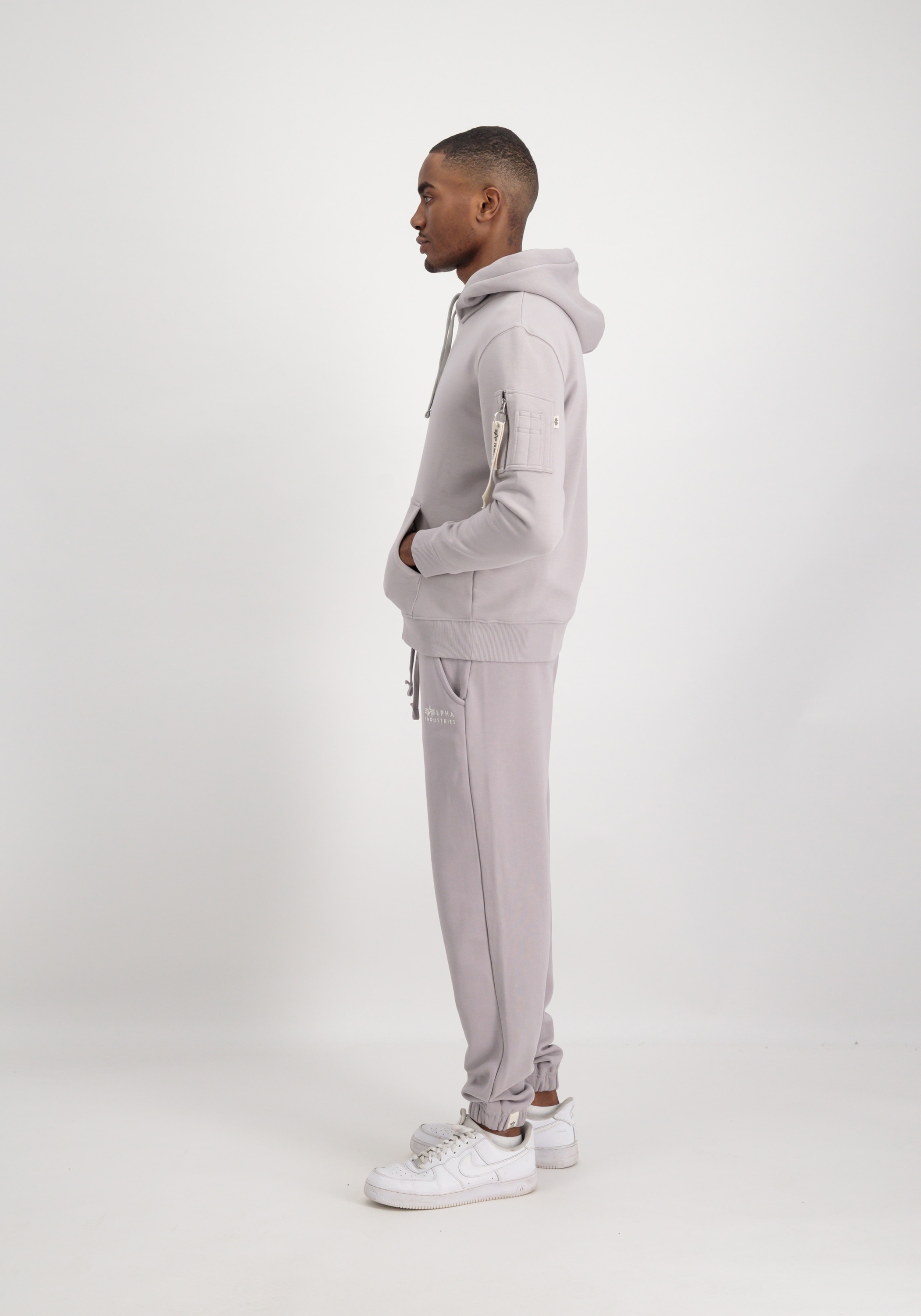 Alpha Industries JOGGER TAPE - Jogginghose - white/weiß 