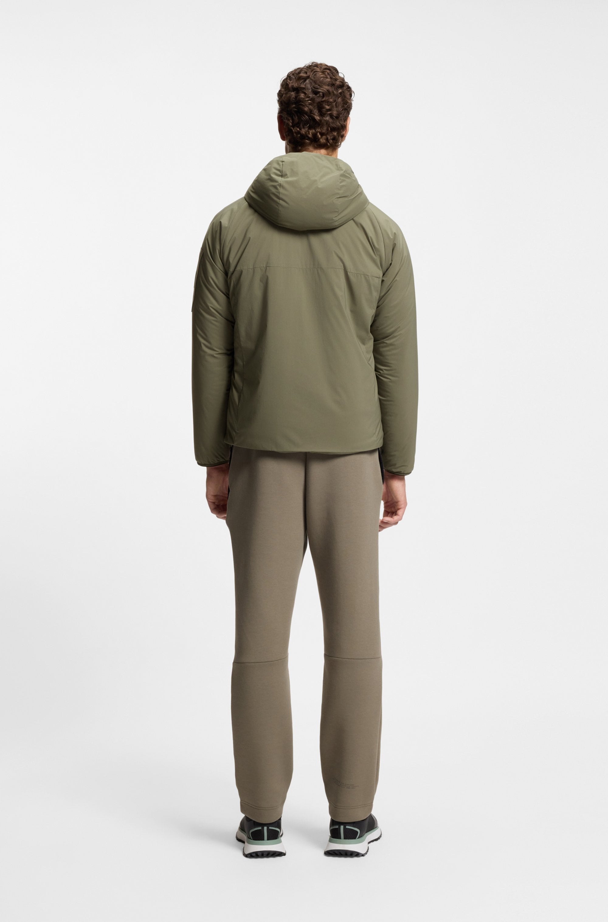 BOSS GREEN Outdoorjacke mit Kapuze leicht wattiert, 4-Wege-Stretch-Qualität, Regular Fit