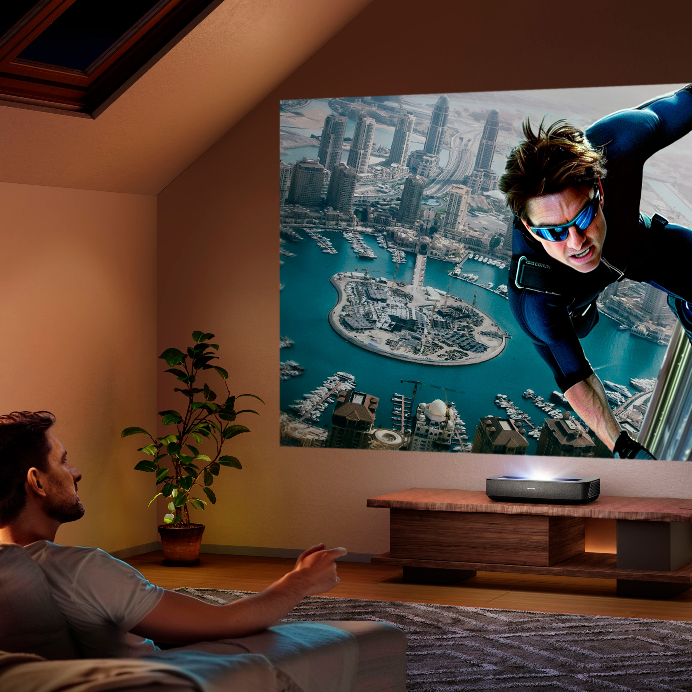 Hisense Laser-TV »PL2«, (3000:1)