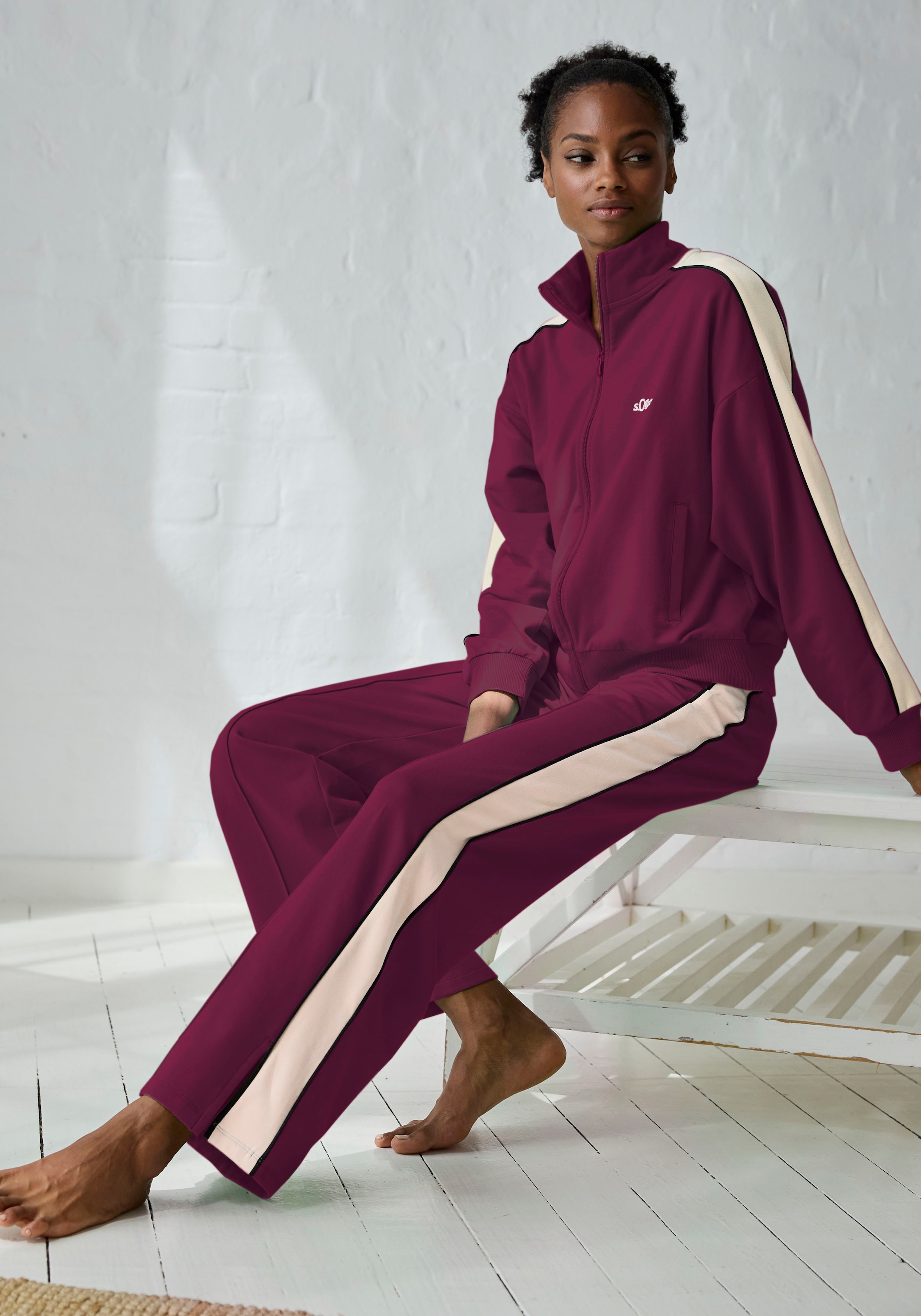 s.Oliver Sweathose, Loumngehose mit Kontraststreifen und Pipings, Loungewear