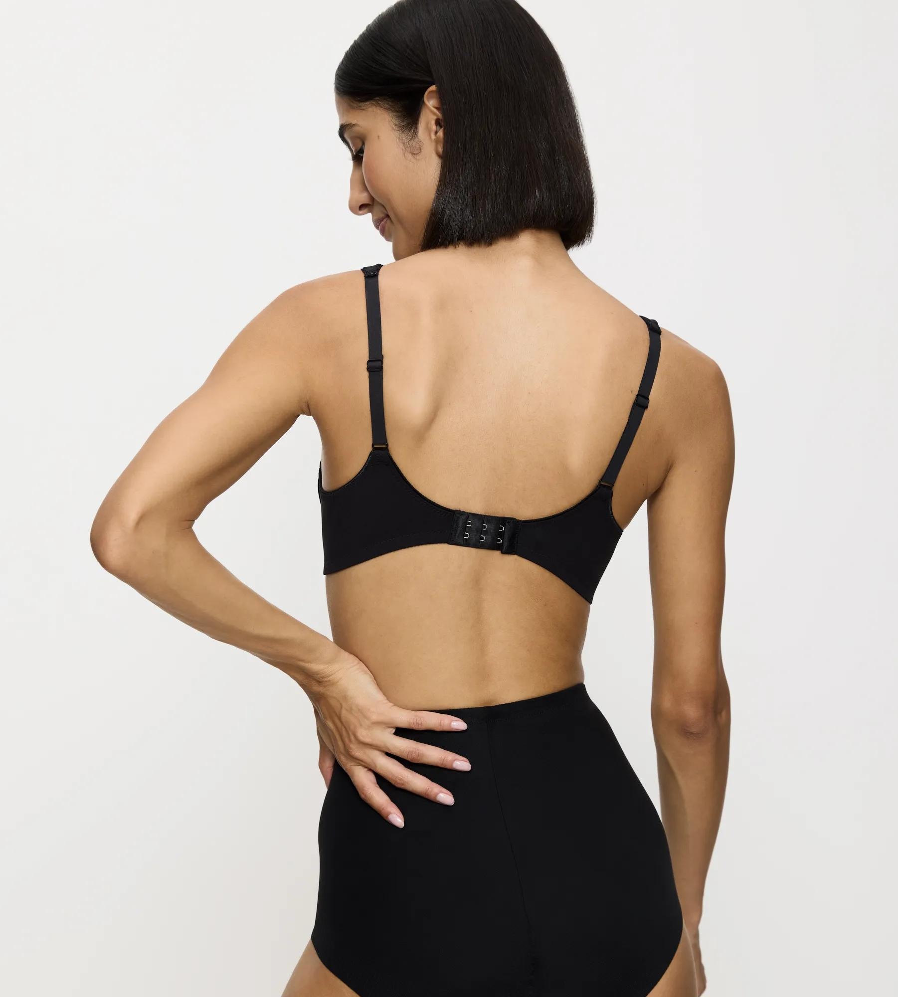 Triumph »Modern Lace+Cotton« Spitzeneinsätze, starker Halt ohne Bügel, atmungsaktiv, leicht