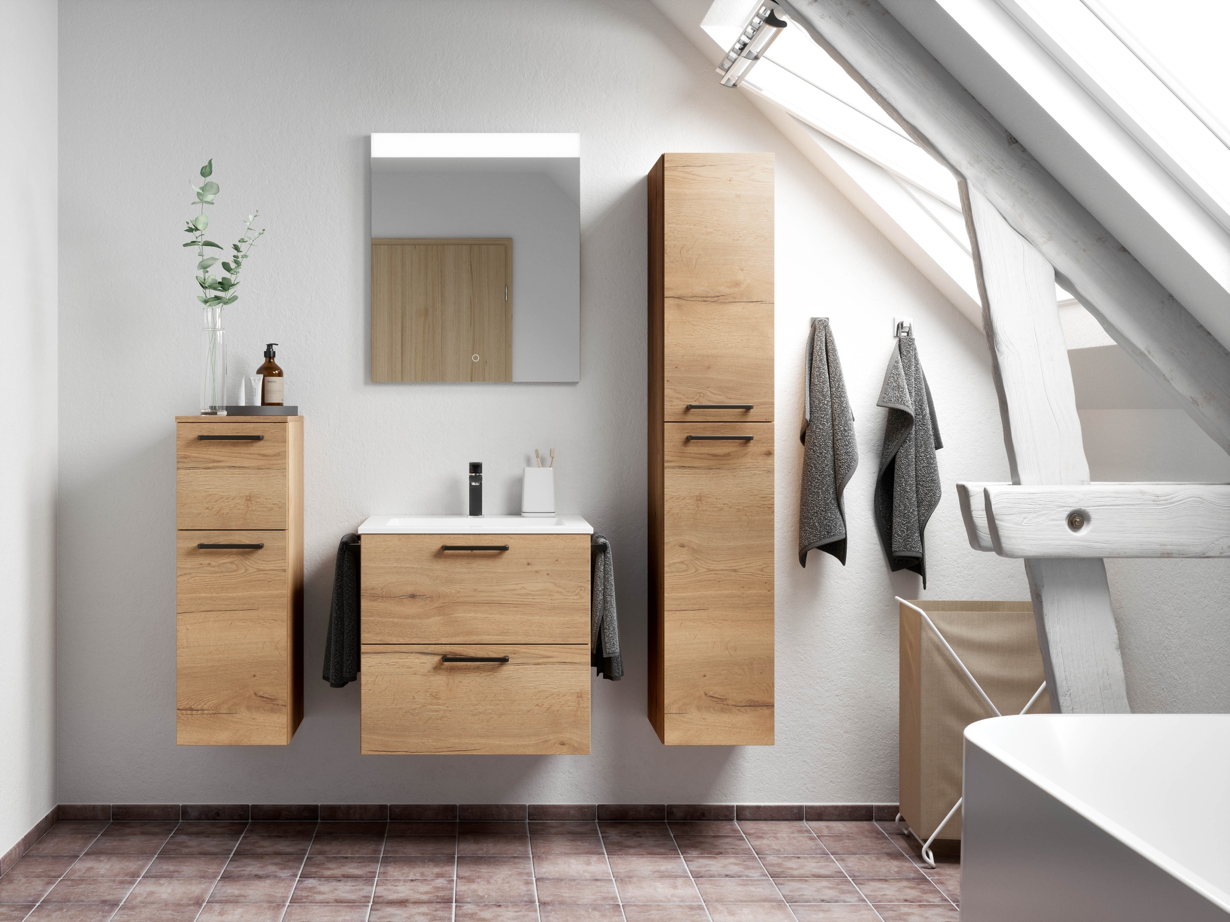 nobilia® Badmöbel-Set »Tolvina«, (4 St., vormontiert, mit Soft-Close), inkl. Spiegel mit Touch-Sensor, in vier Breiten