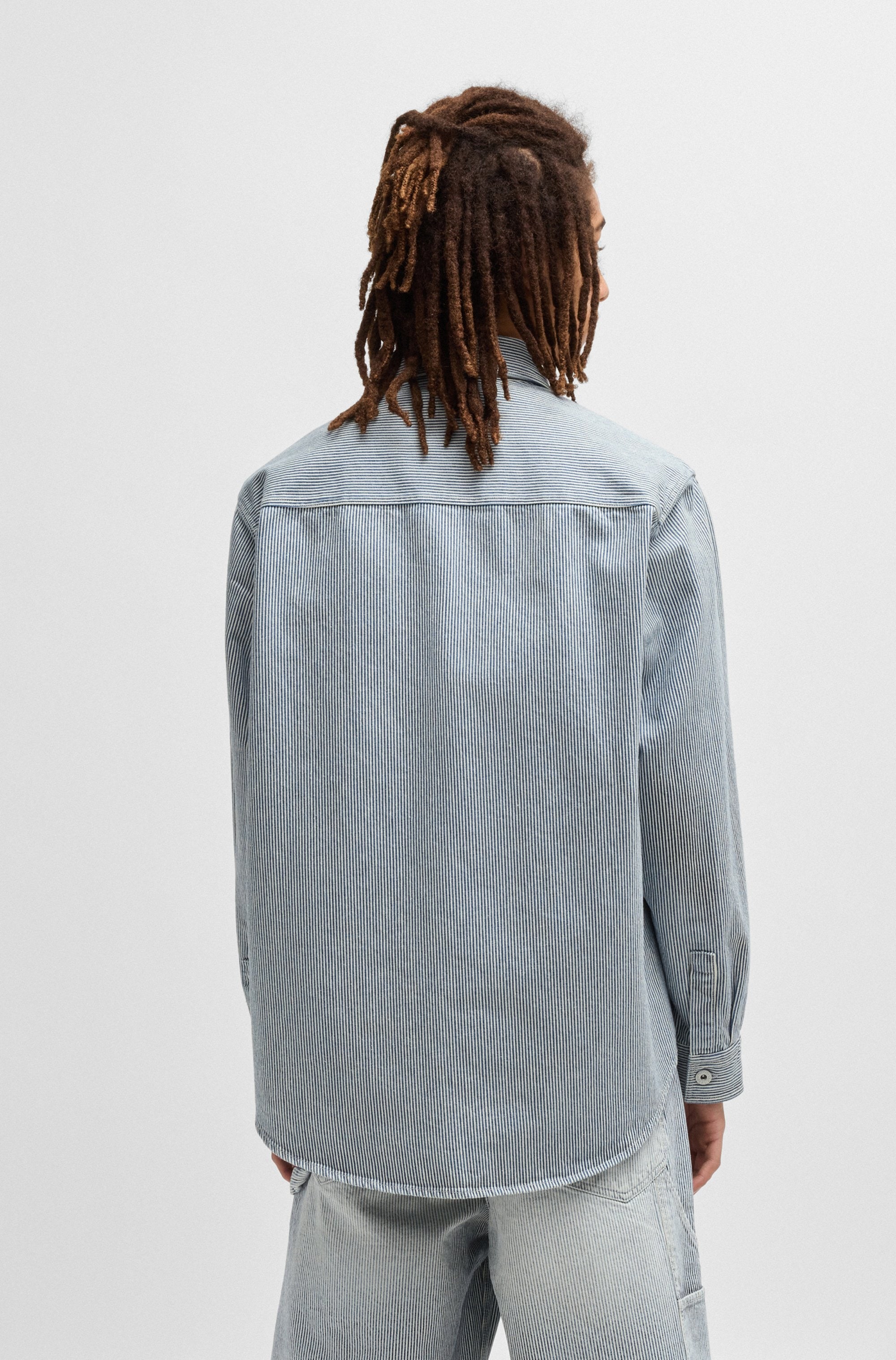 HUGO Blue Langarmhemd »Ebolt«, mit HUGO Badge, Overshirt Skater Baggy Pinstripe
