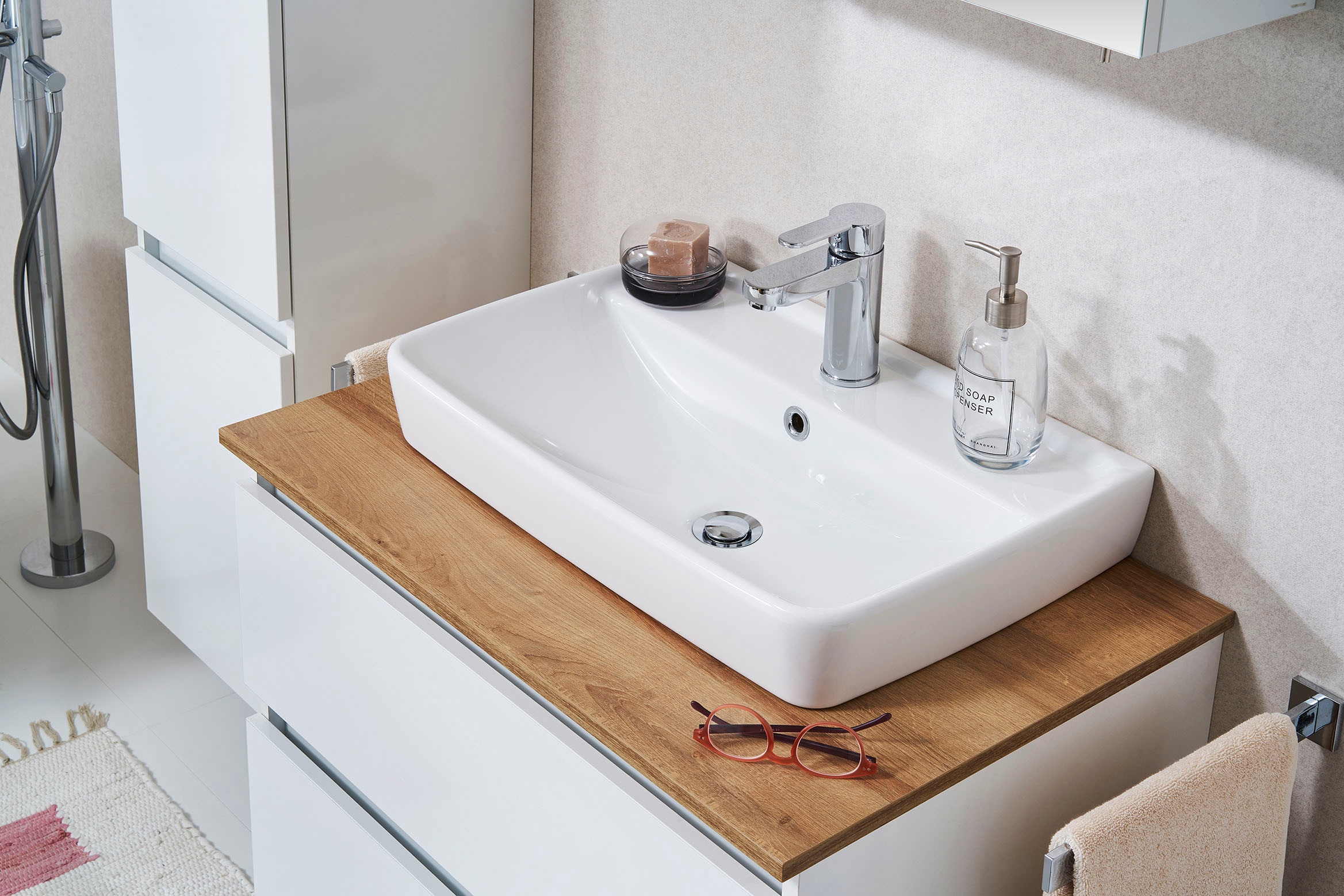 Saphir Badmöbel-Set »Quickset 360 2-teilig, Keramik-Aufsatzbecken mit LED-Spiegel«, (4 St.), Waschplatz 78 cm breit, 2 Schubladen, inkl. Schubladendämpfer