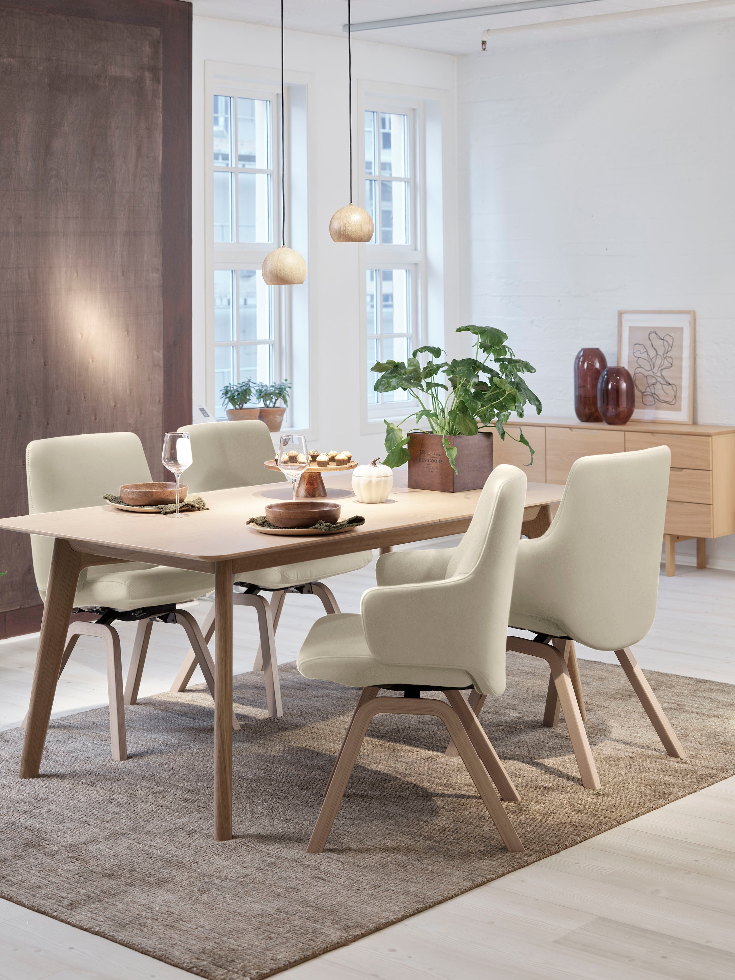 Stressless® Polsterstuhl »Laurel«, Leder BATICK, Low Back mit Armlehne, Größe L, mit schräggestellten Beinen in Walnuss