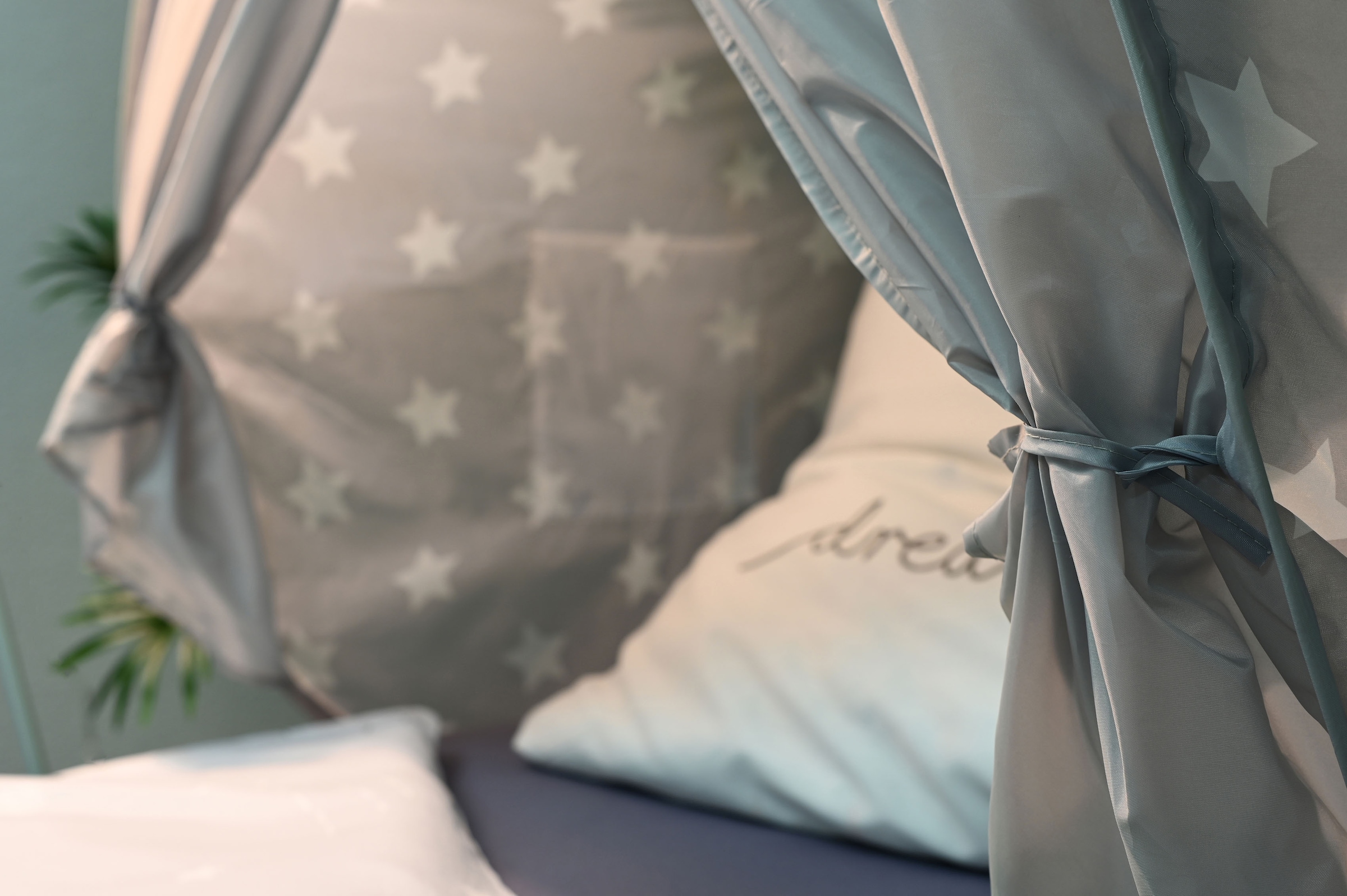 Knorrtoys® Betttunnel »Bettzelt, Grey White Stars«