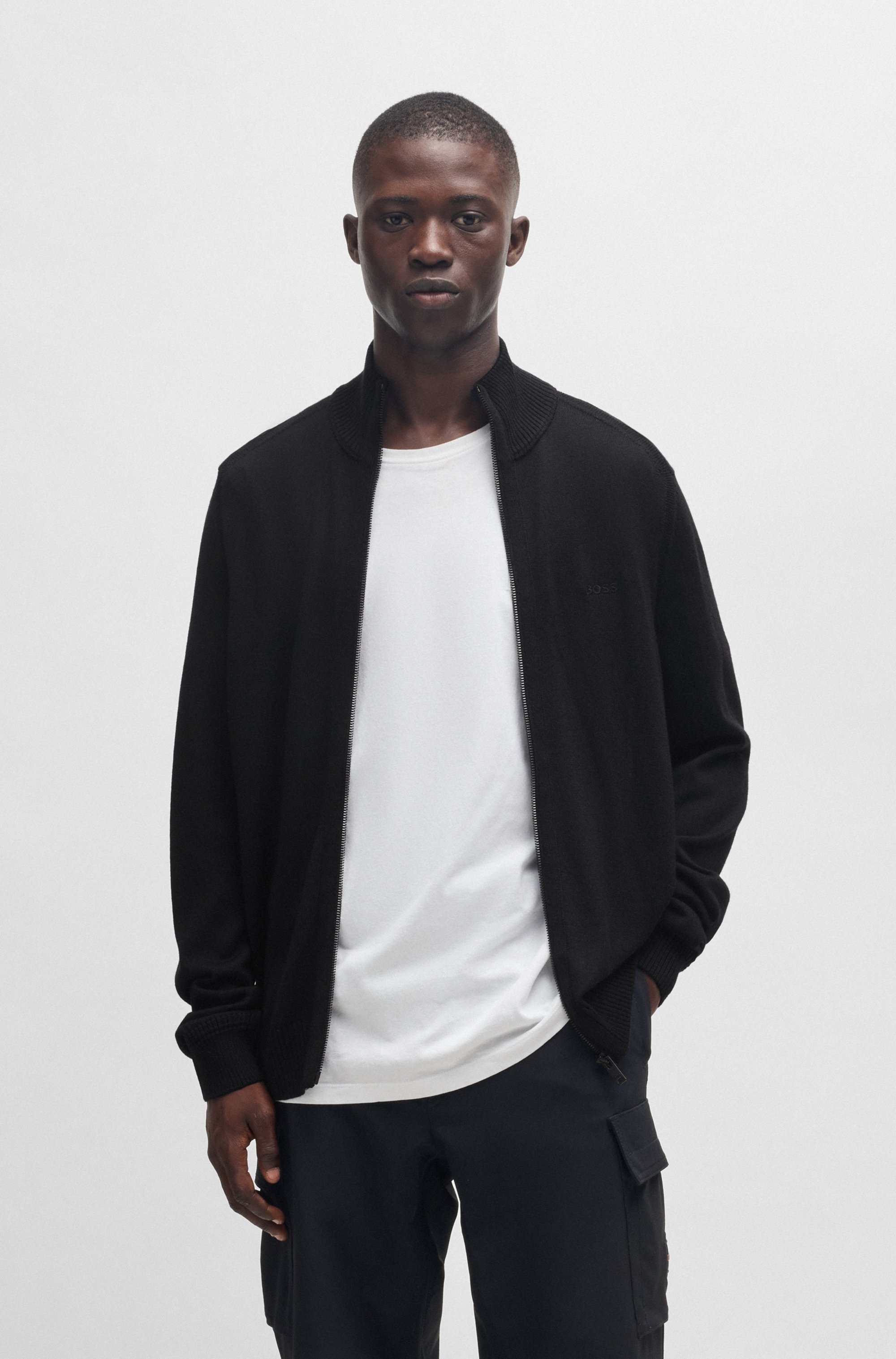 BOSS ORANGE Strickjacke »Avac« mit Logostickerei auf der Brust