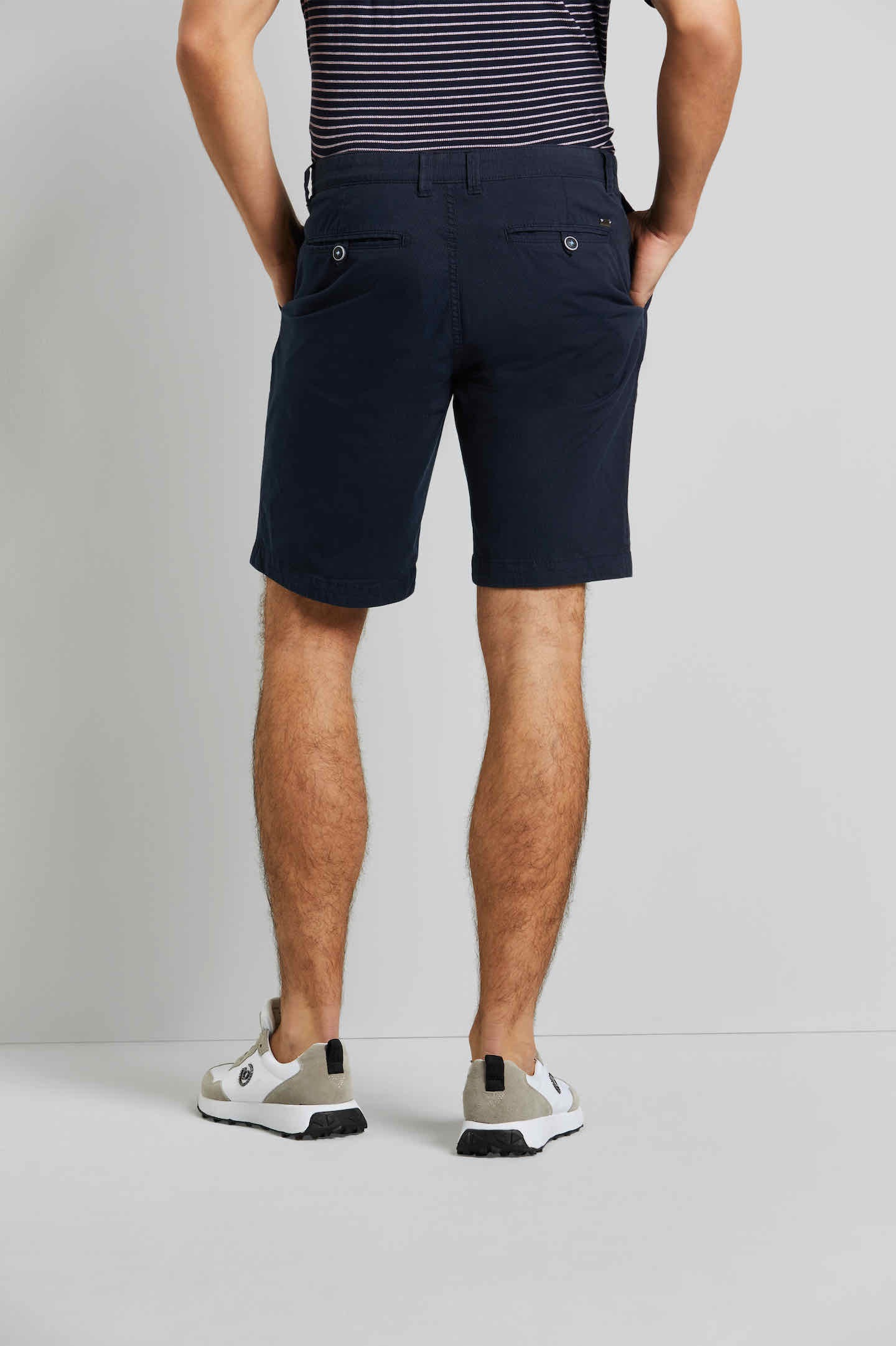 2. Bild von bugatti Bermudas, in Chino-Optik