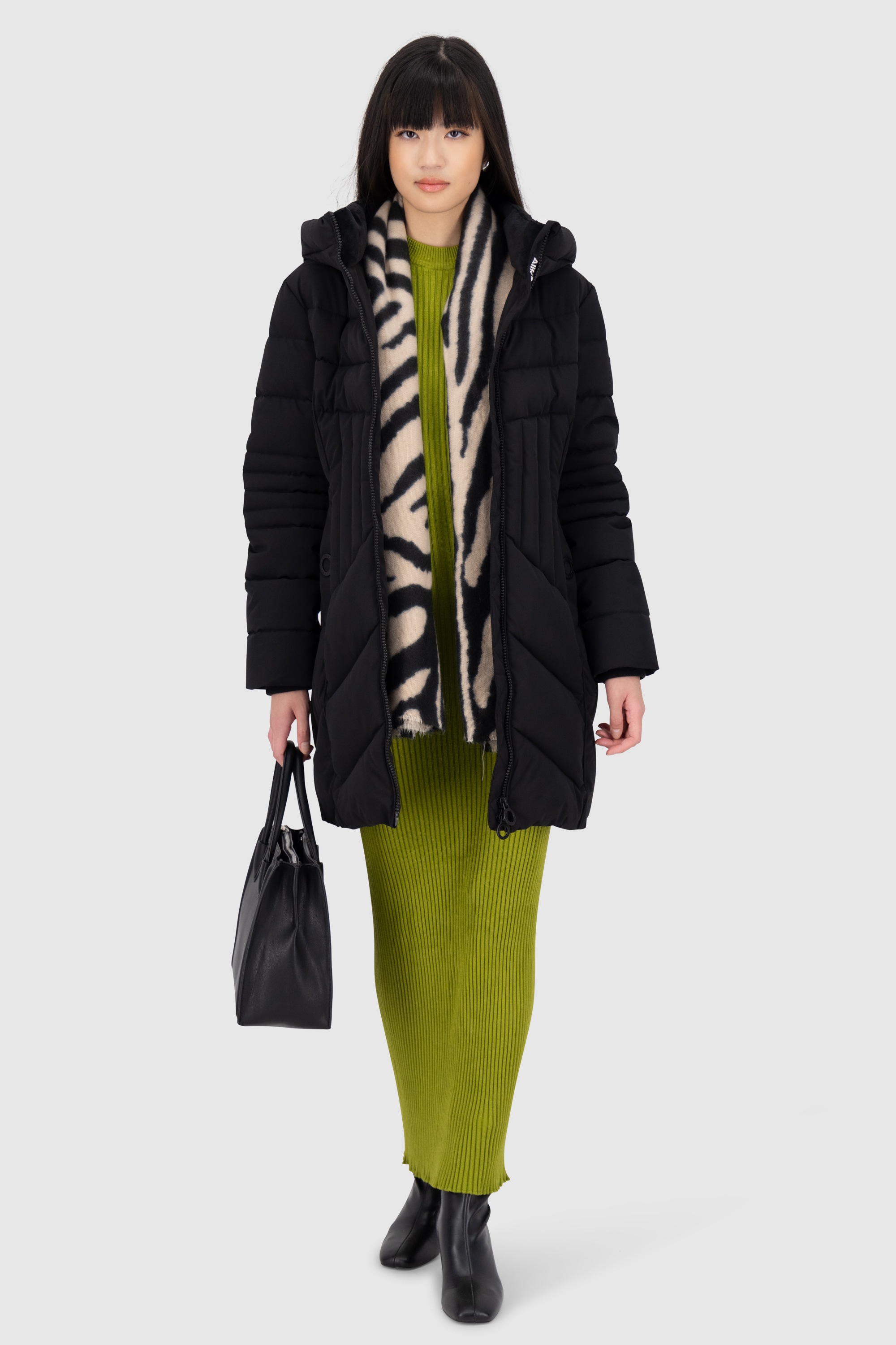Alife & Kickin Winterjacke »Damen PriscillaAK A«, mit Kapuze, Gefütterter kurzer Mantel mit figurbetonter Passform und 2-Wege-Zip