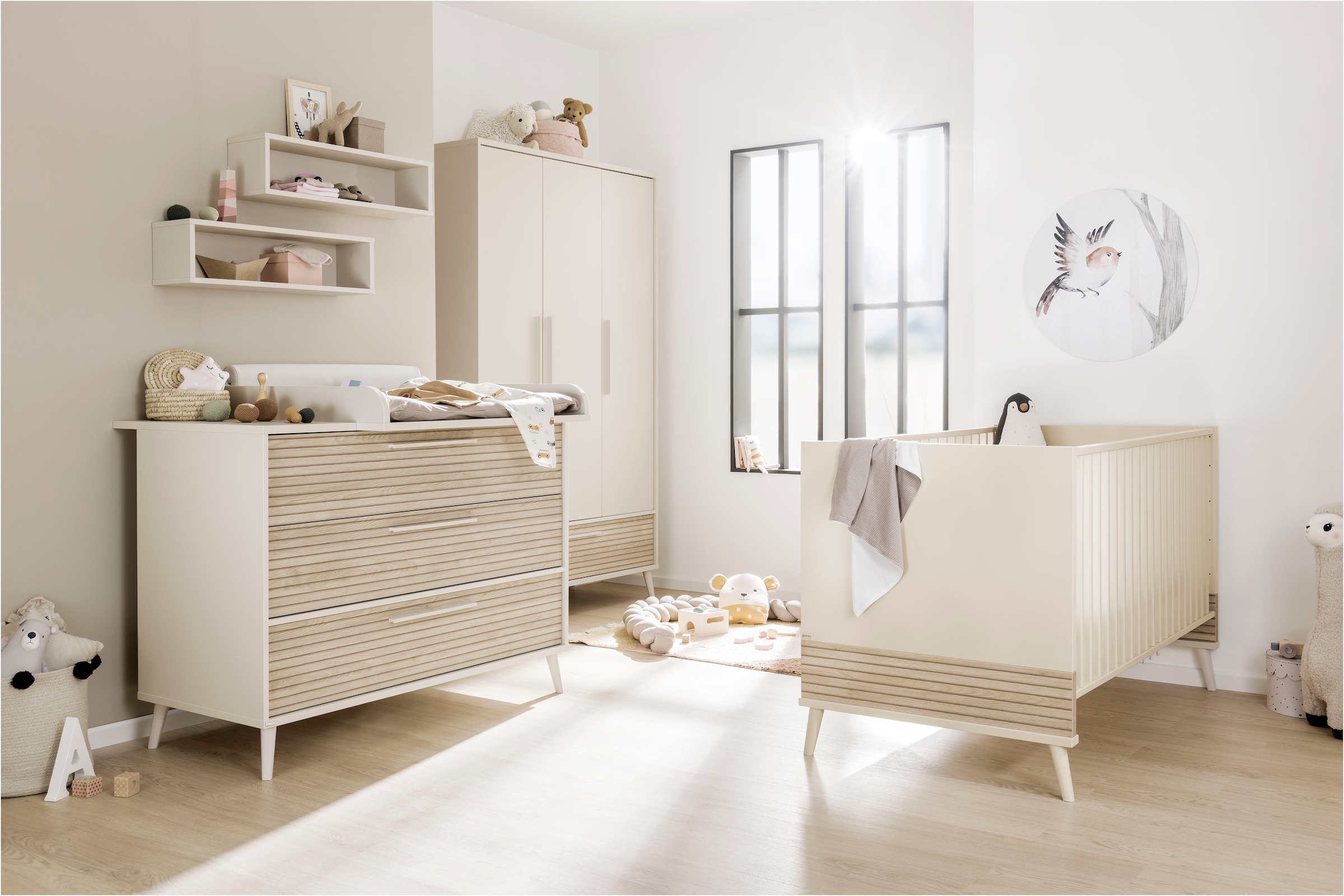 PAIDI Wickelkommode »EEFJE Kommode in modernem Design, Cashmere-Beige mit Groovy-Oak«, bis 50 kg, in verschiedenen Breiten und Ausführungen, 124 cm