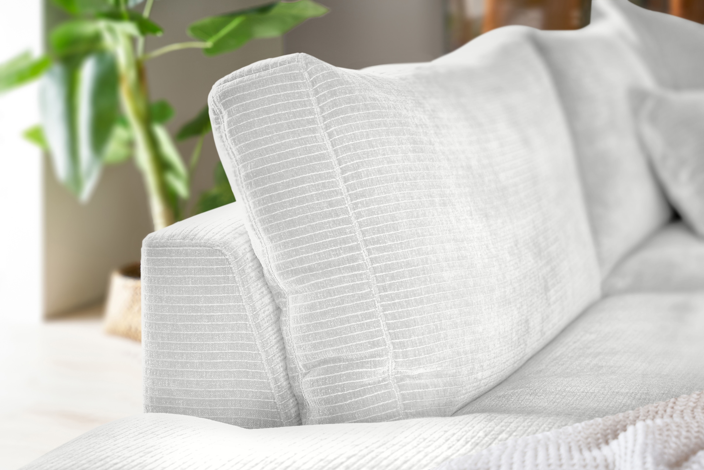 Musterring Ecksofa »Lucia«, verschiedene Farben, großer Longchair mit Armlehne, B330 x T190 cm