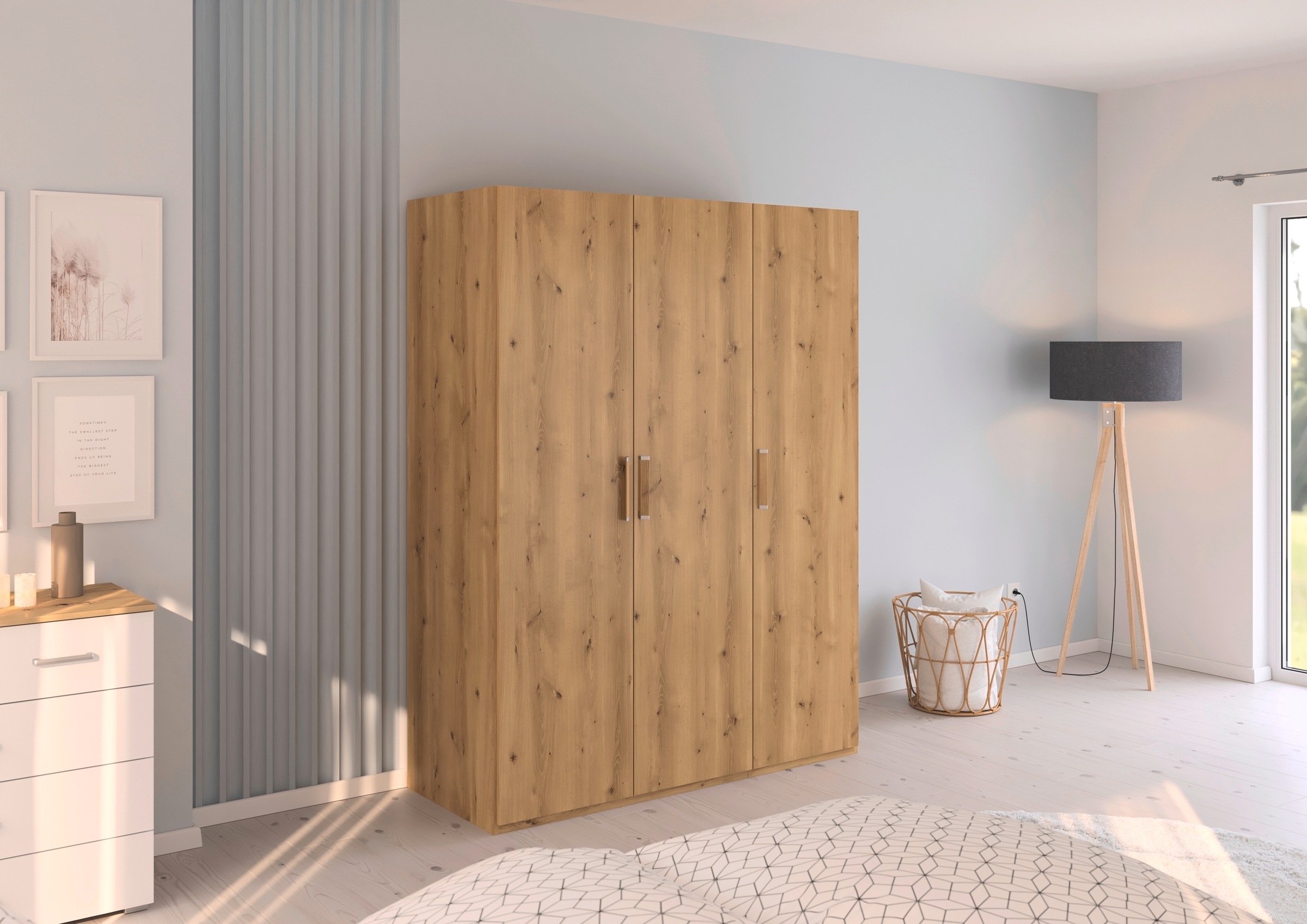 rauch Drehtürenschrank »Kleiderschrank Schrank Garderobe Schlafzimmerschrank EVELYN«, (in 2 Höhen 197 oder 210 cm erhältlich), in elegantem Stil, viel Stauraum 4 Breiten und 2 Höhen MADE IN GERMANY