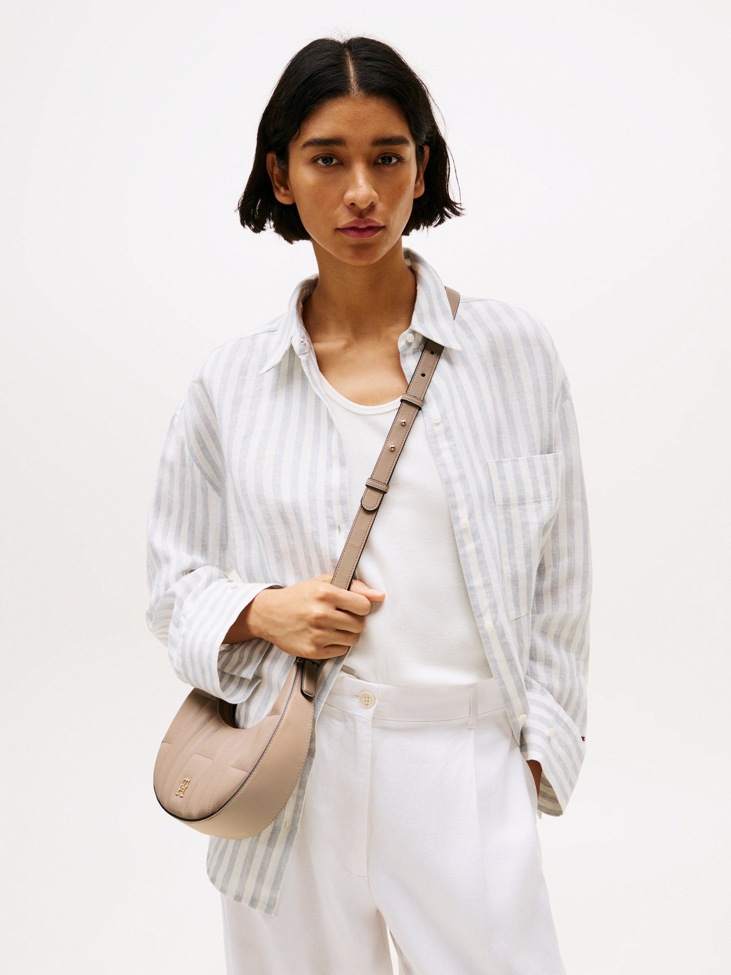 Tommy Hilfiger Schultertasche »TH FEMININE MOON CROSSOVER«, Damen Umhängetasche, Hobo, mit TH-Schmuckelement