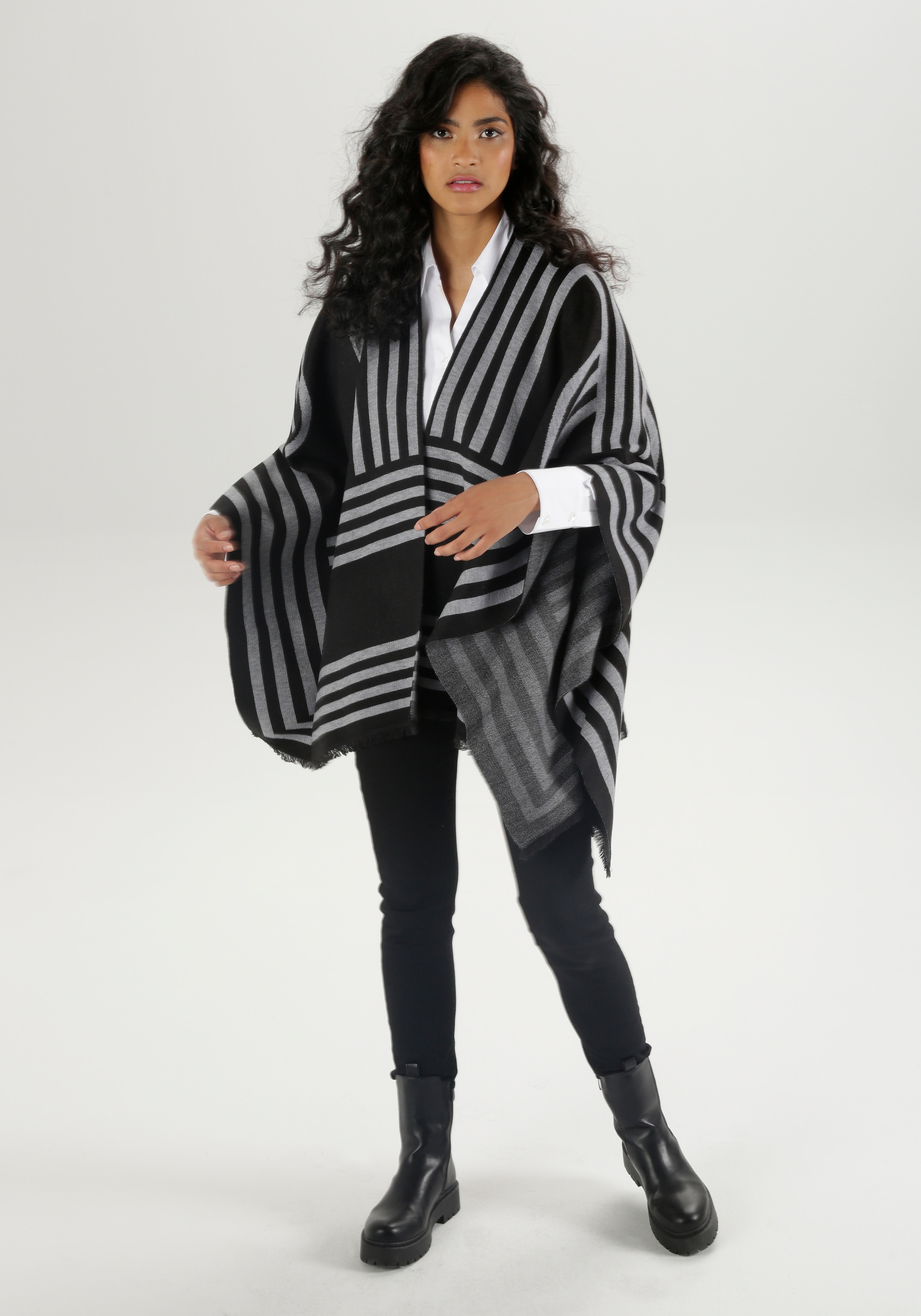 Aniston SELECTED Strickponcho, Cape mit Fransen - NEUE KOLLEKTION