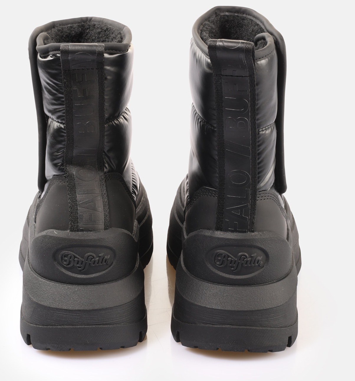 Buffalo Winterboots »OLYMPIA VELBOOT QUILT VEGAN«  Snowboots, Schneestiefelette, Plateauboots mit Logoschriftzug