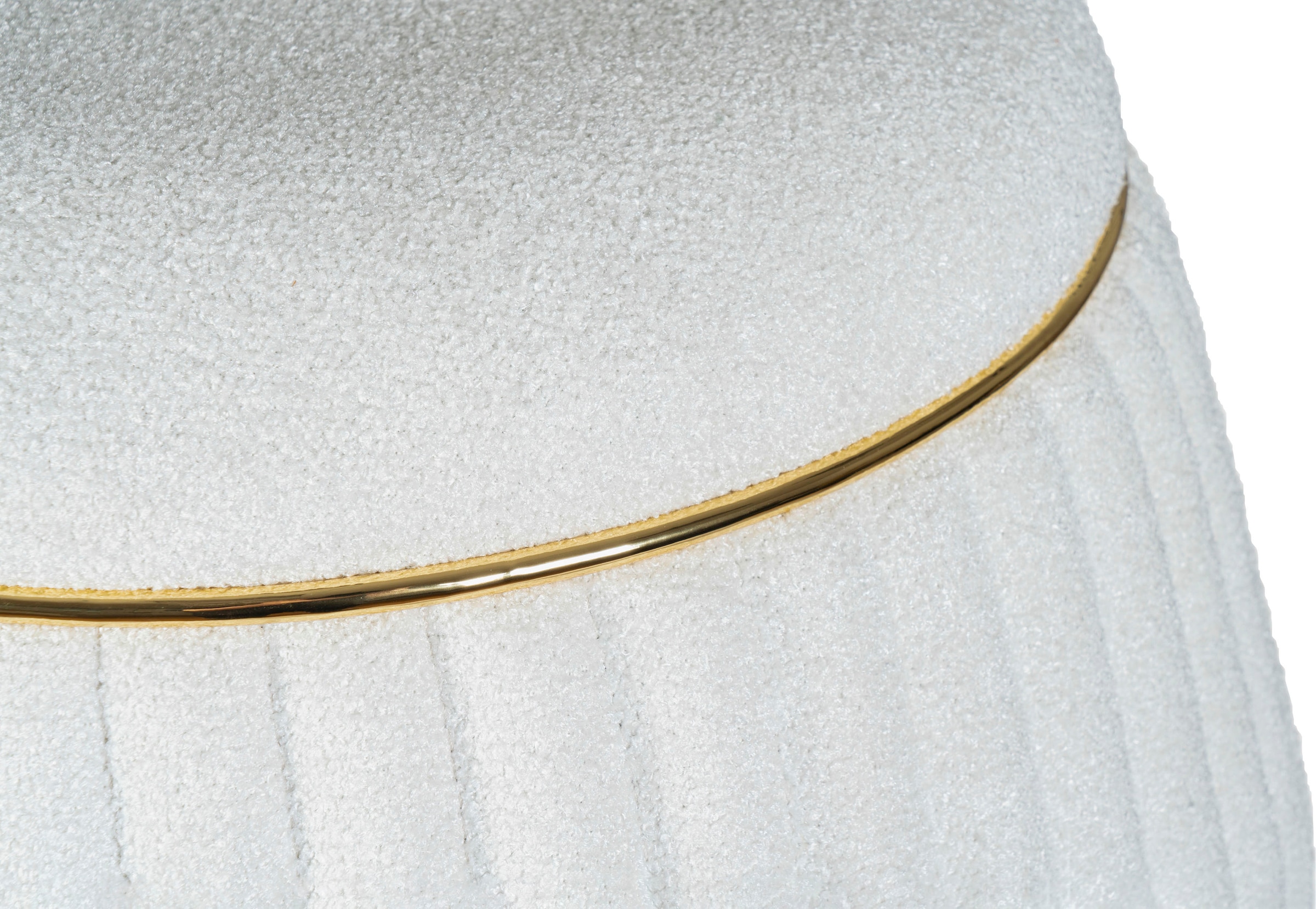 Kayoom Sitzhocker »Hocker Doric, trendiger Look, ästhetische Farbgebung, schöne Steppung«, (1 St.), komfortabel, hochqualitativ, pflegeleicht, in vielen Räumen zuhause