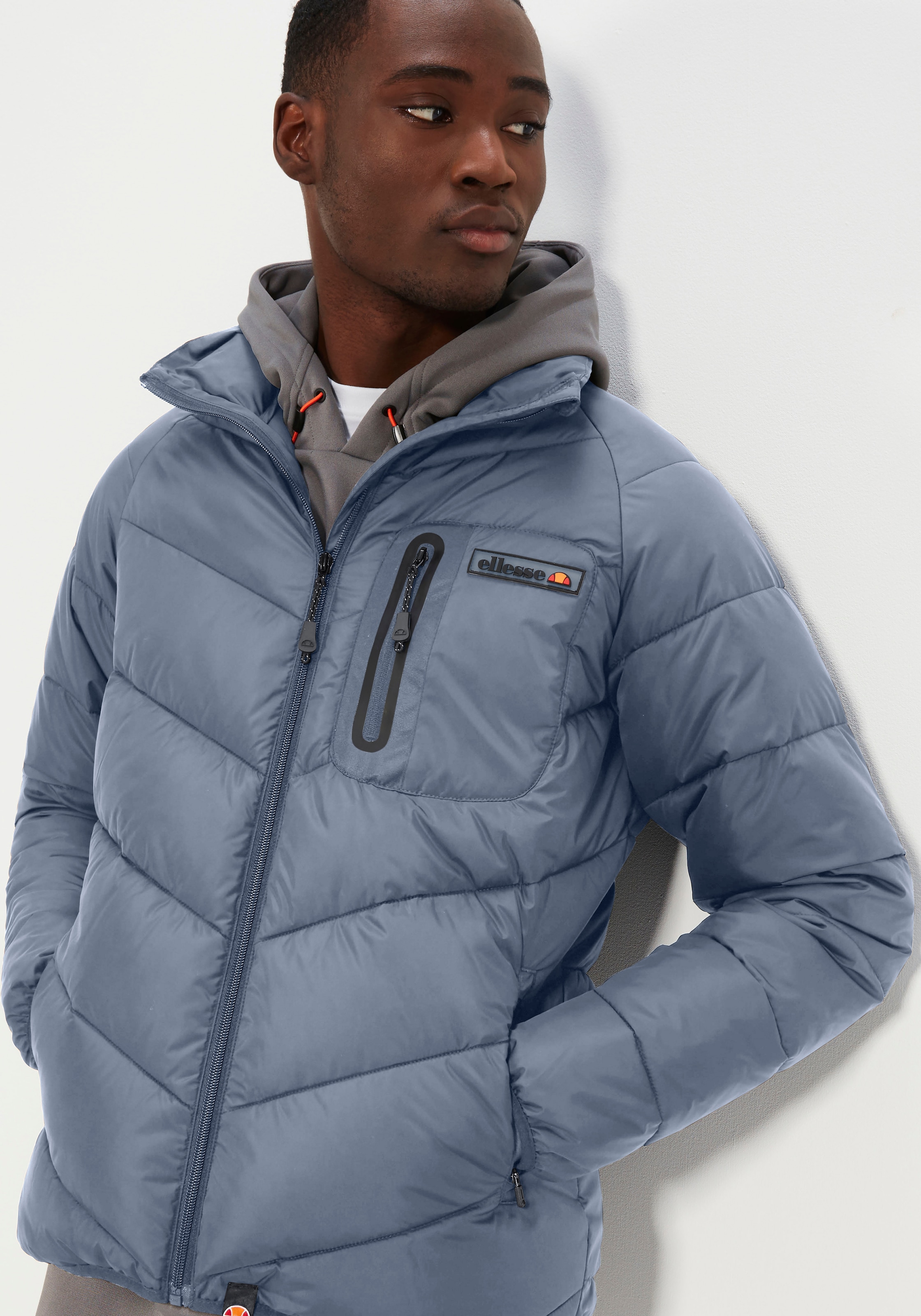 Ellesse Outdoorjacke »LALIZO JACKET« mit Stehkragen und Rundhalsausschnitt, schnell trocknend