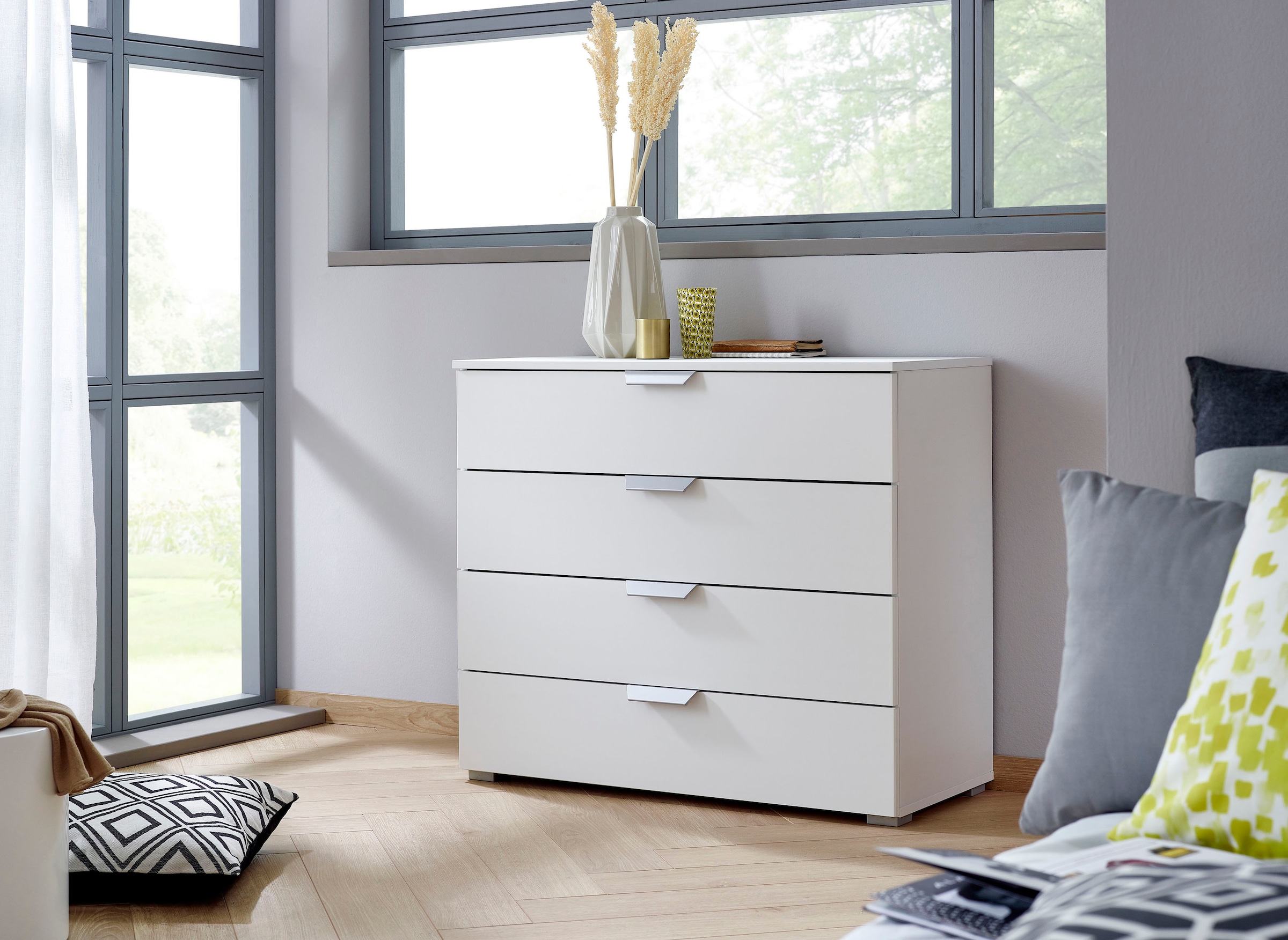 rauch Schubkastenkommode »Sideboard Schubladenkommode ORIAS mit Dekor- oder Hochglanzfront«, mit 4 Schubkästen und 2 Türen sowie Metallgriffen MADE IN GERMANY