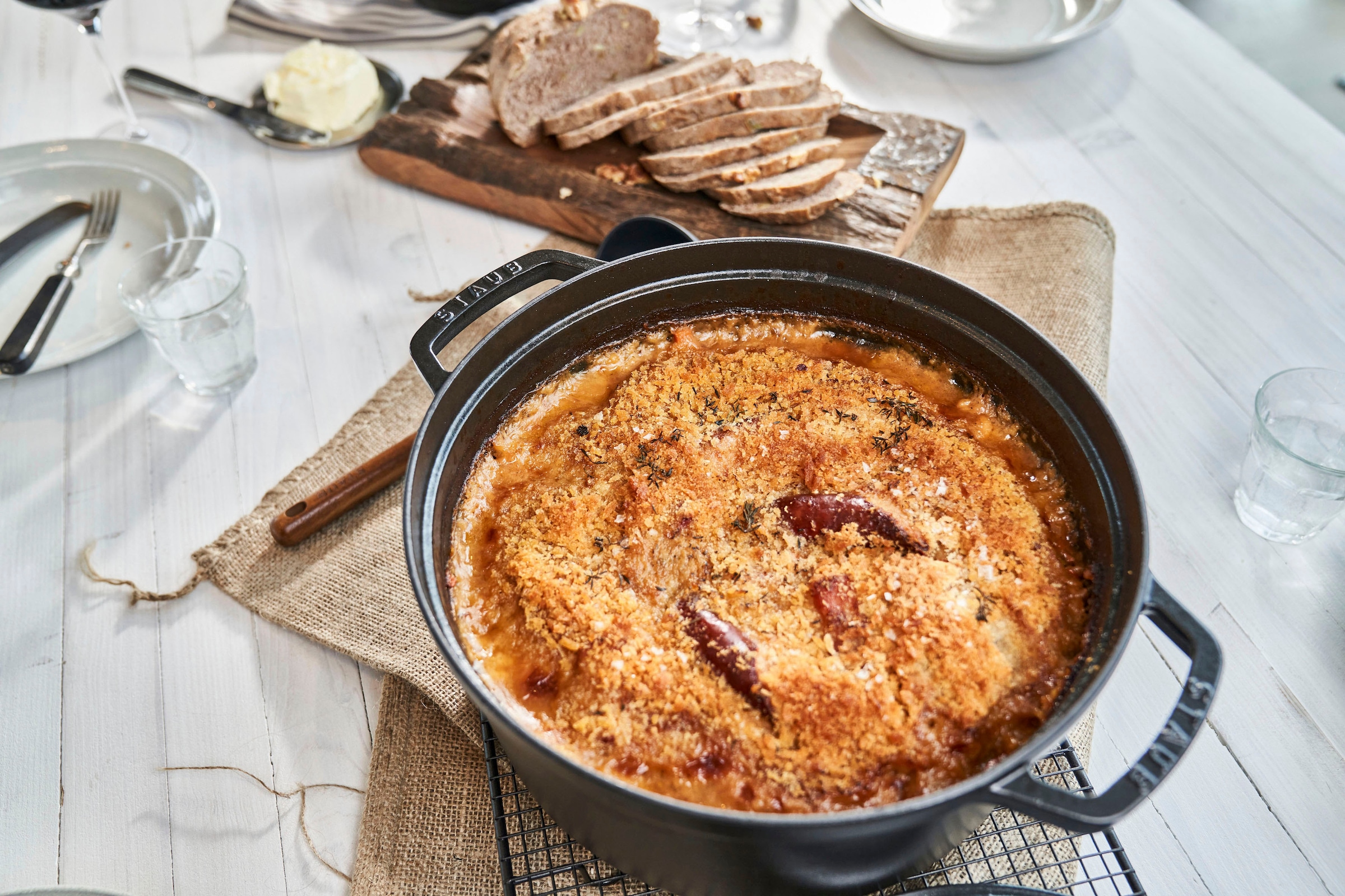 STAUB Bräter »Cocotte«, Gusseisen, (1 tlg.), robust, langlebig, perfekte Hitzeverteilung, Aromaregen-Deckel