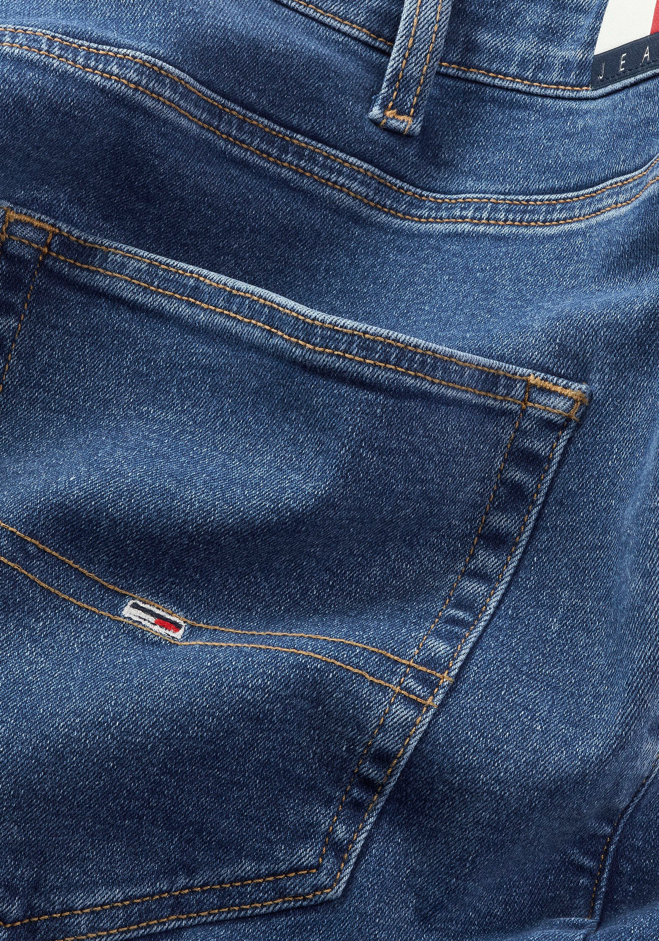 Tommy Jeans Plus Slim-fit-Jeans »SCANTON PLUS«, mit Ledermarkenlabel