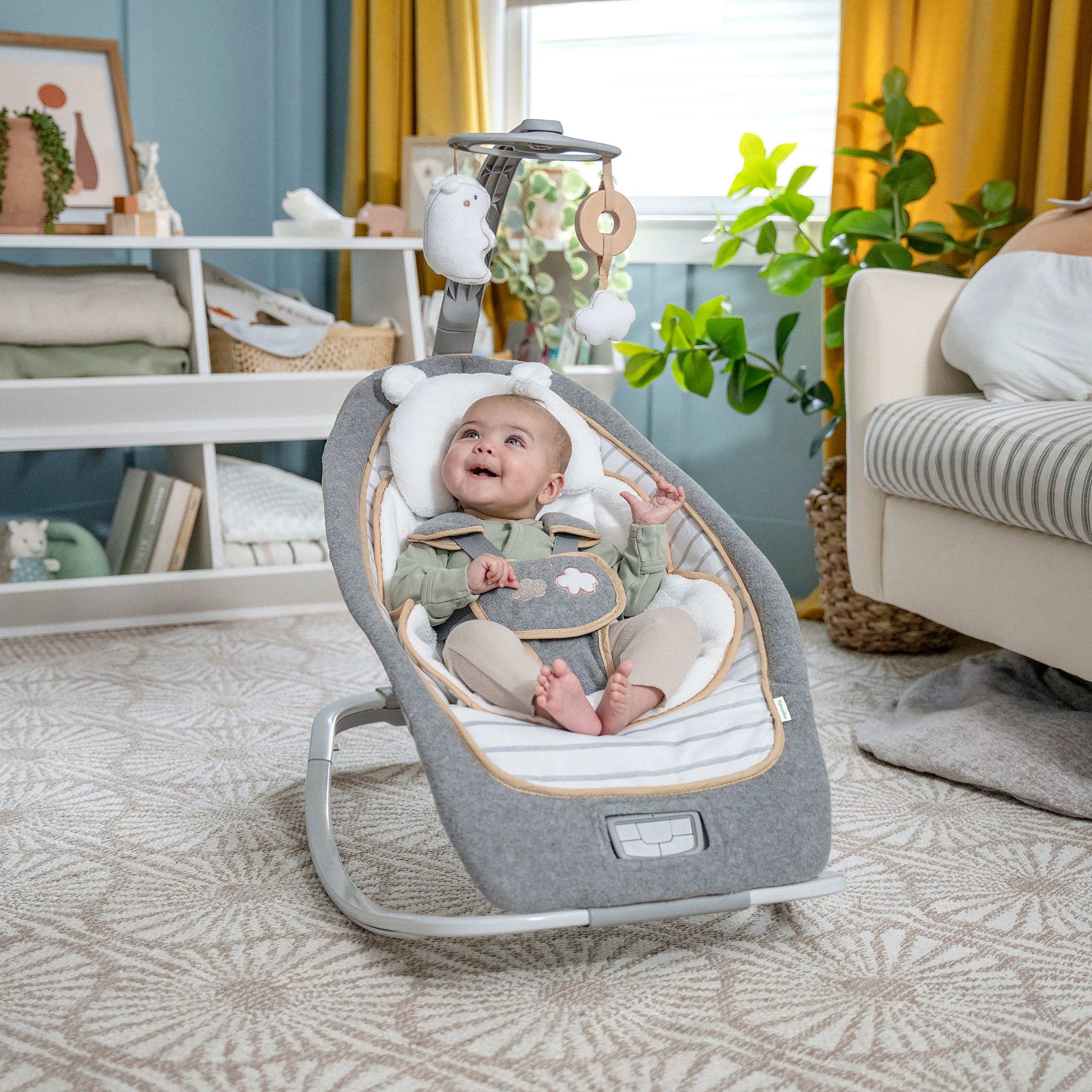 ingenuity Babywippe »Rocking Seat - Bella Teddy«, mit Sound-Effekt