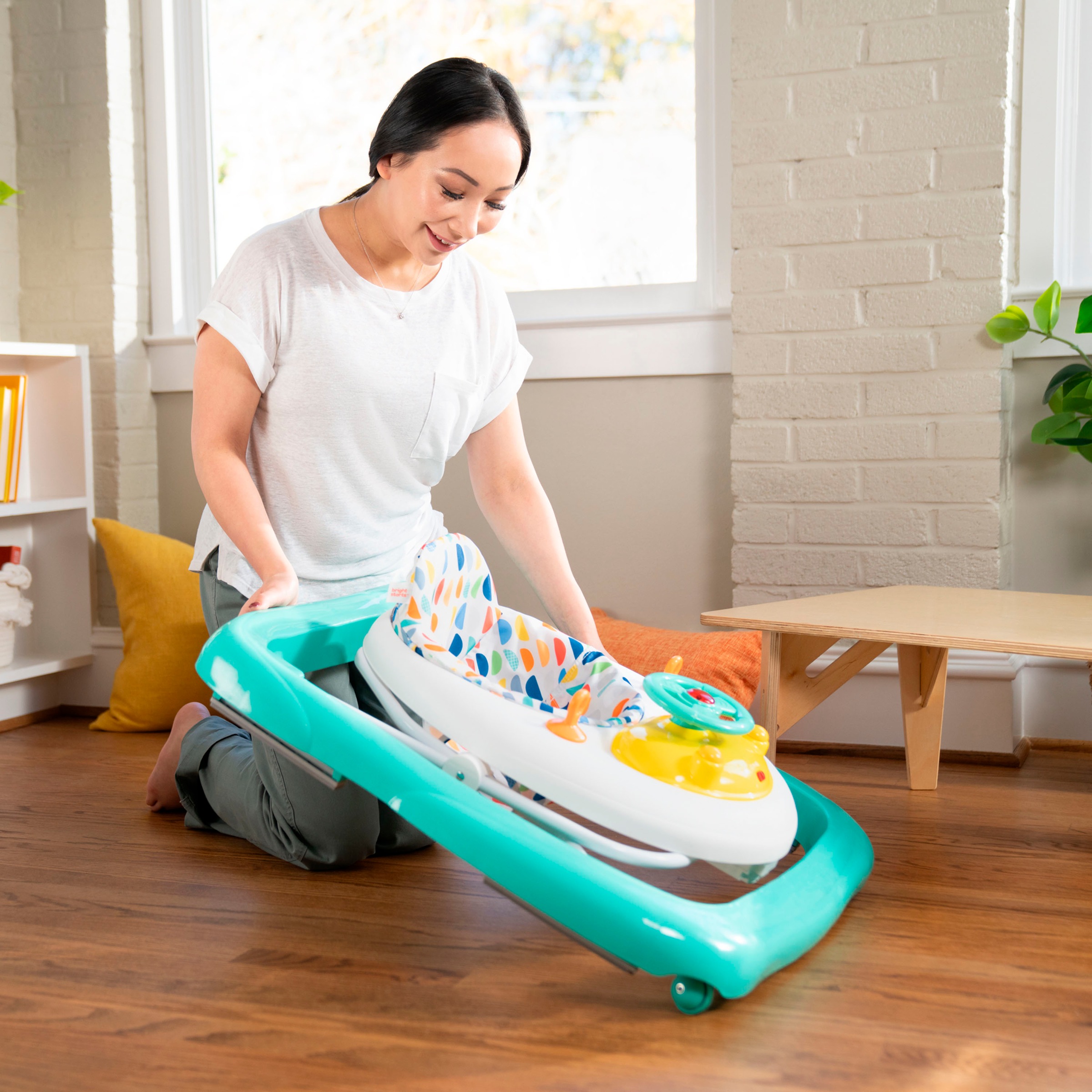 Bright Starts Lauflernhilfe »Ready to Roll Lights & Sounds Walker«, mit Licht- und Soundeffekt