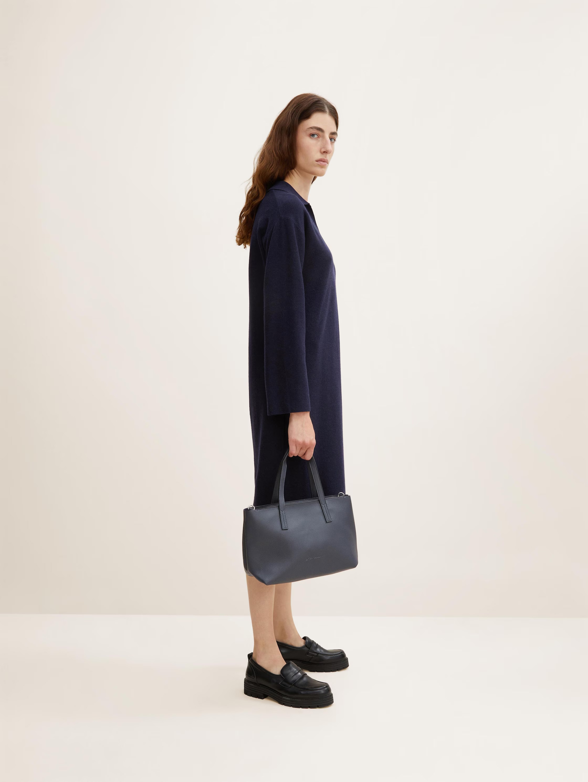TOM TAILOR Shopper »Marla« aus fein genarbtem Lederimitat außen und weichem Suede-Imitat innen