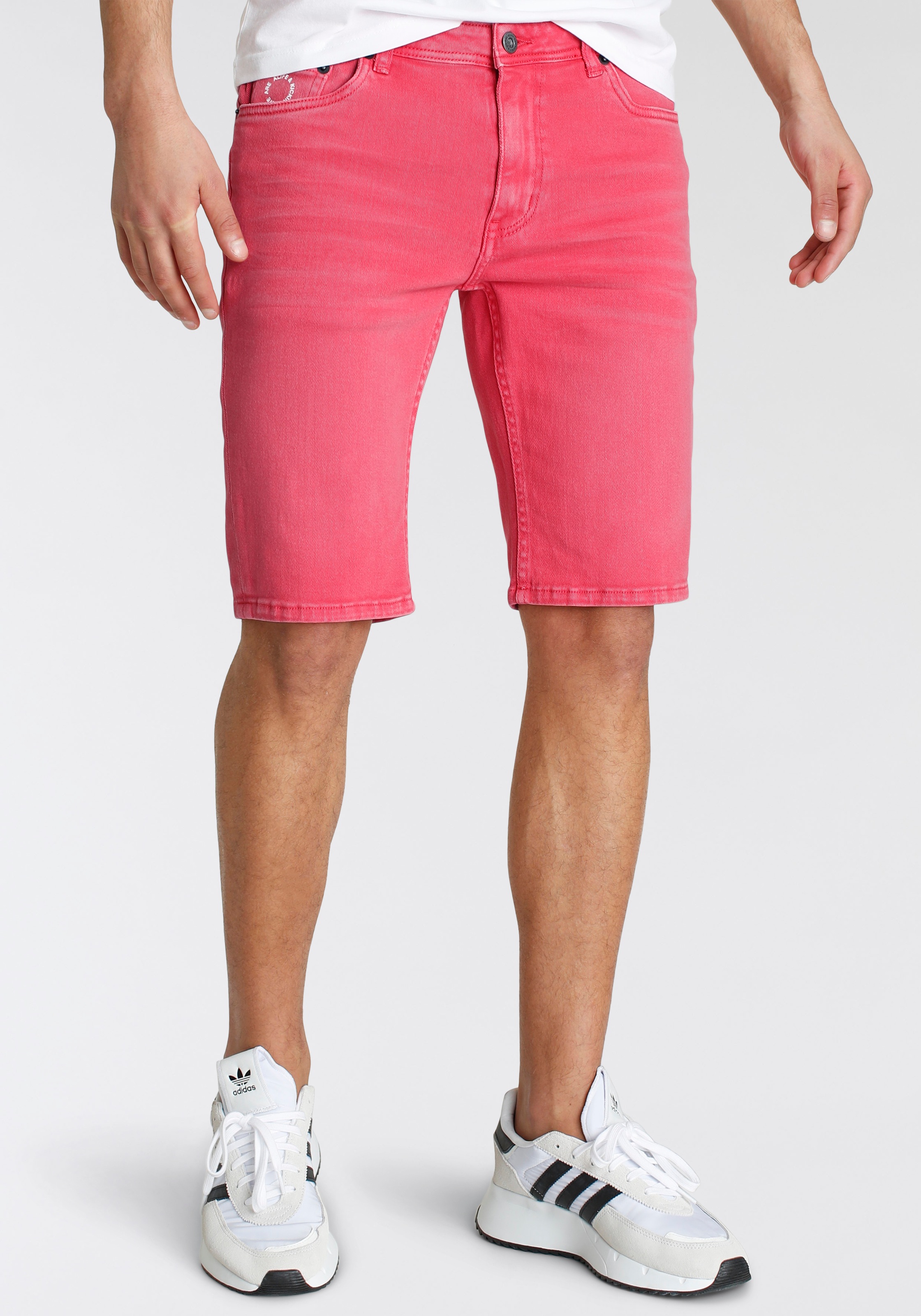 Bild von Alife & Kickin Shorts »NeilAK«, Ökologische, wassersparende Produktion durch Ozon Wash