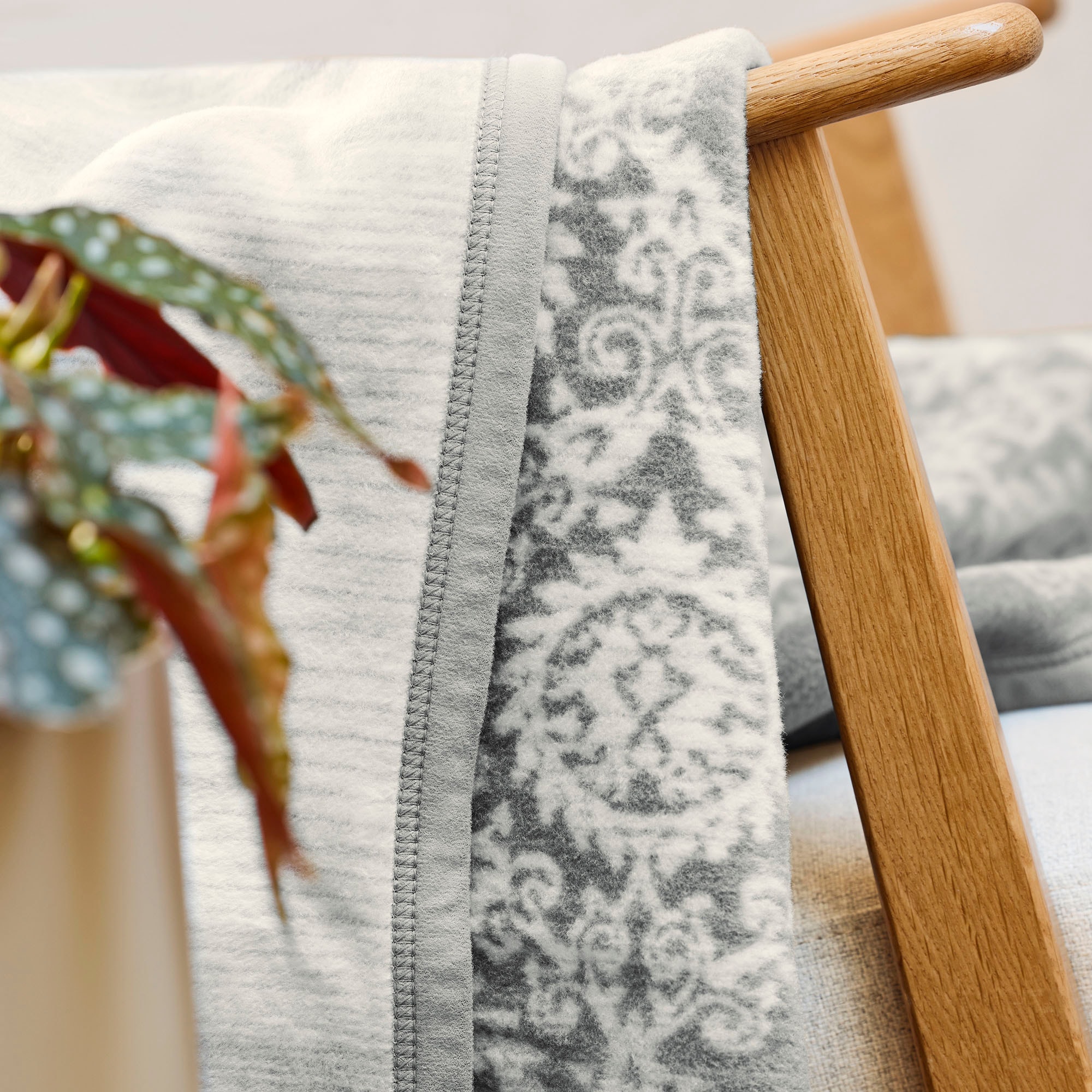 IBENA Wohndecke »Jacquard Decke Mogila«, mit edlen Ornamenten