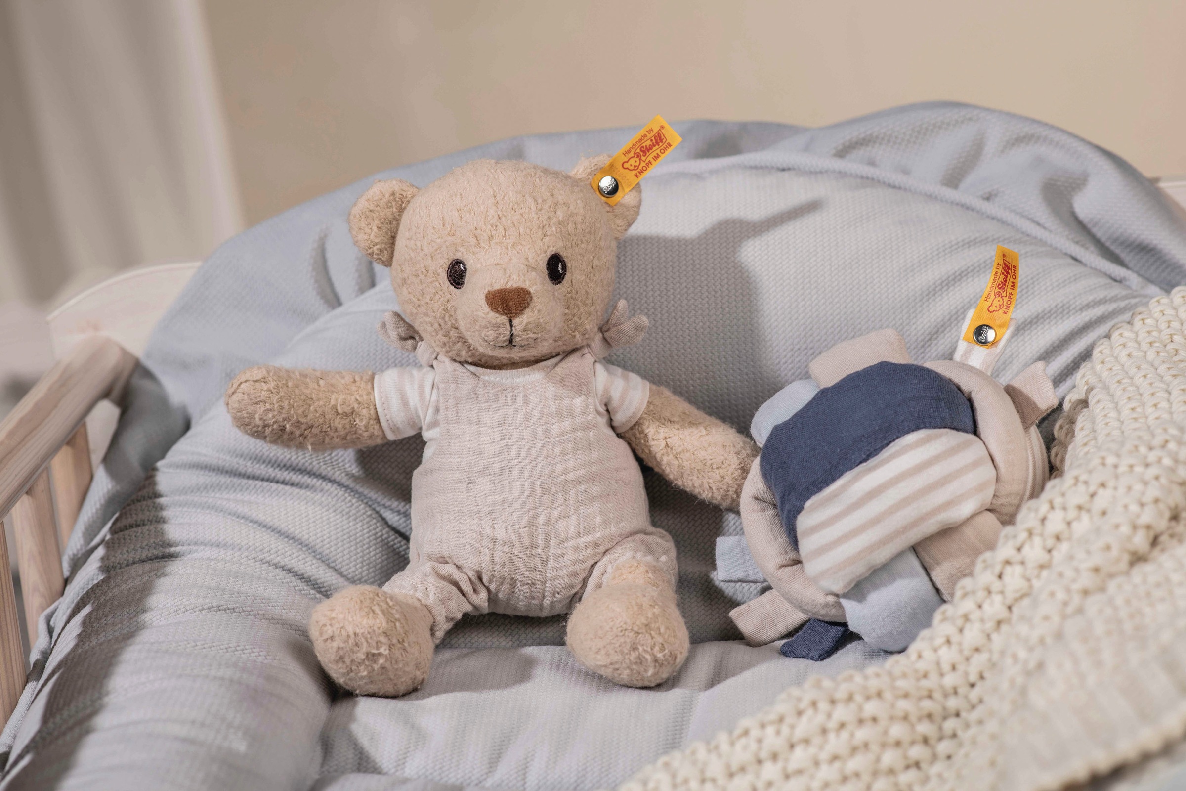Steiff Kuscheltier »Noah Teddybär, 26 cm«, GOTS organic, zertifiziert durch BCS 35014