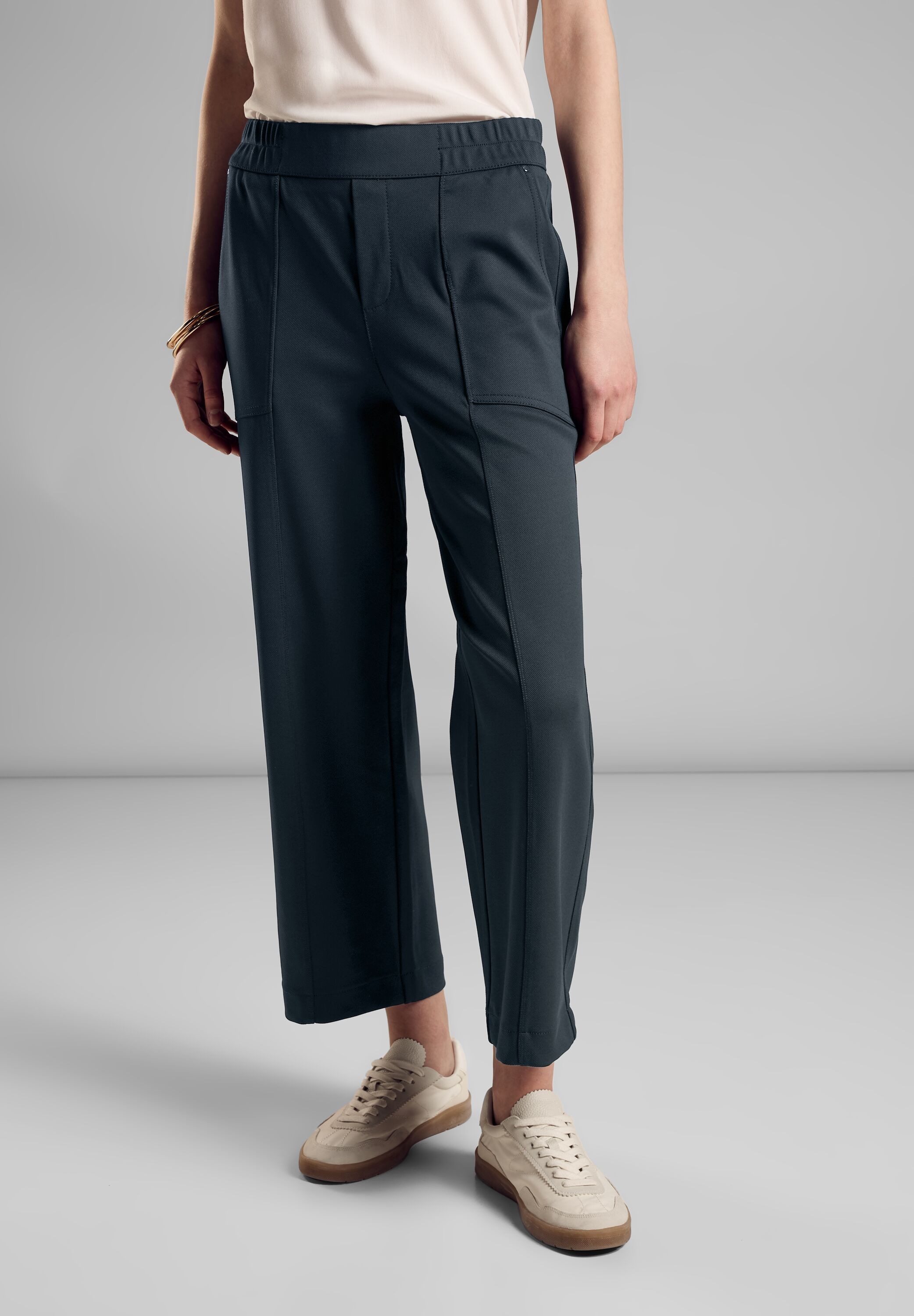 STREET ONE Stoffhose, mit Technostretch Struktur