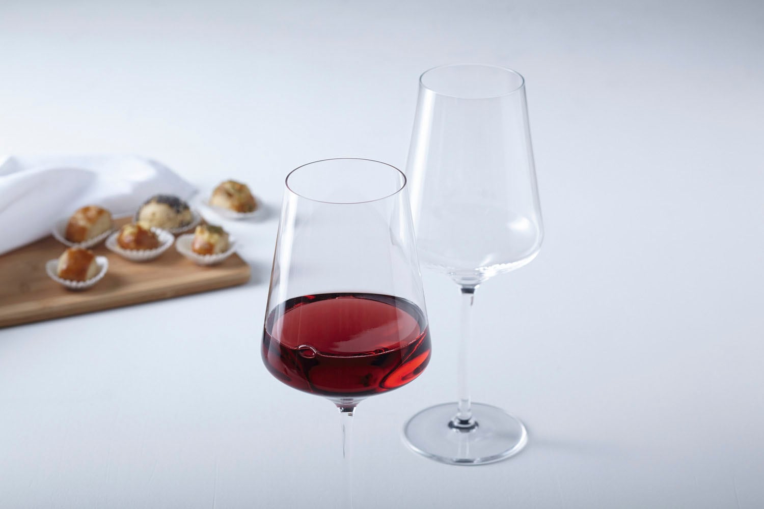 LEONARDO Gläser-Set »PUCCINI«, (Set, 3 tlg., 1 Karaffe, 2 Weingläser), (1 Karaffe, 2 Weingläser), 3-teilig