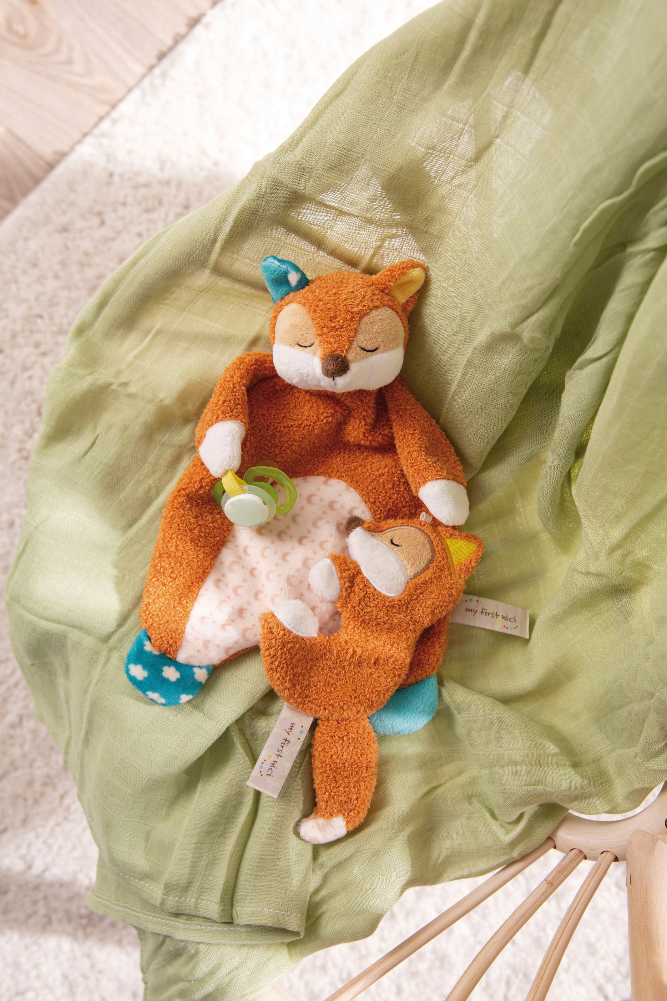 Nici Schmusetuch »My First NICI, Fuchs Finni schlafend«, mit aufgestickten Augen