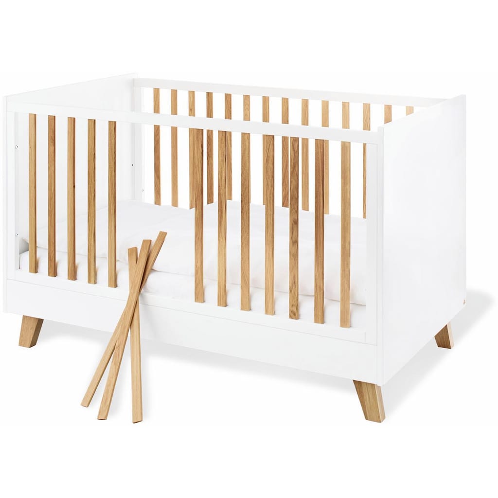 Pinolino® Babyzimmer-Komplettset »Pan«, (Set, 3 St.), breit; mit Kinderbett, Schrank und Wickelkommode; Made in Europe