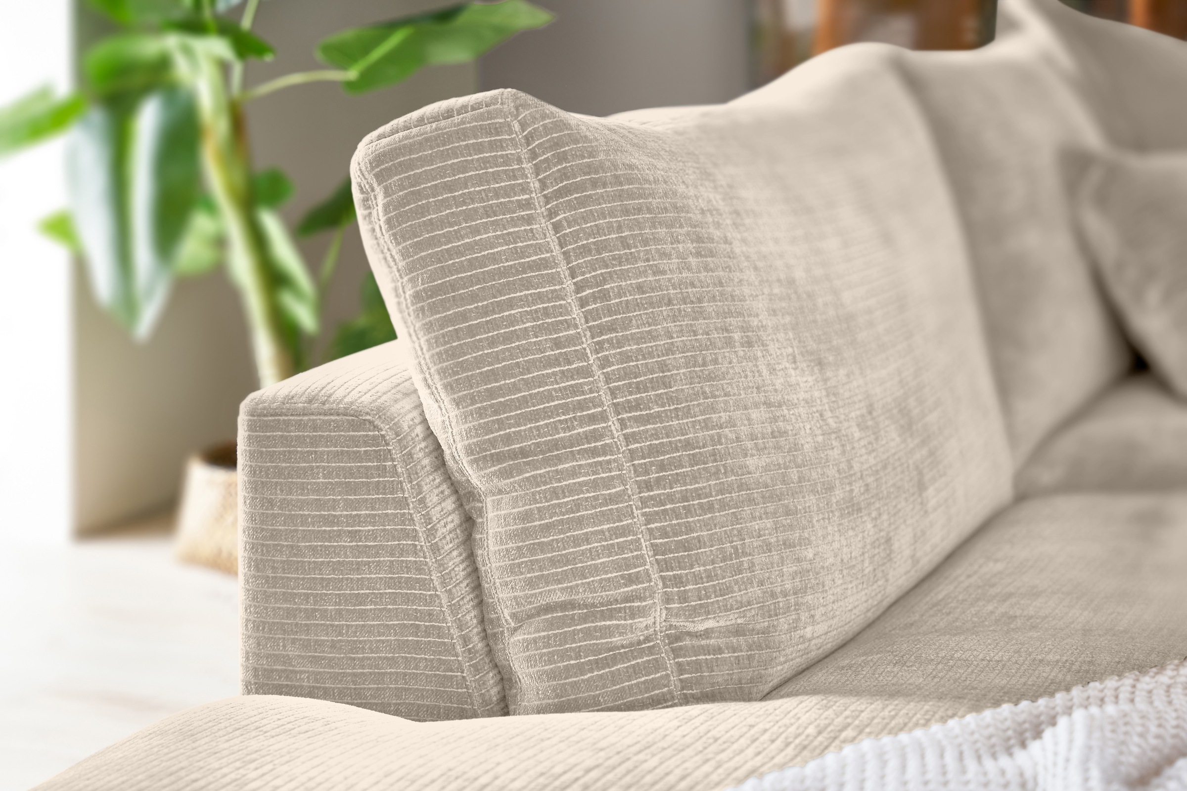 Musterring Ecksofa »Lucia«, verschiedene Farben, großer Longchair mit Armlehne, B330 x T190 cm