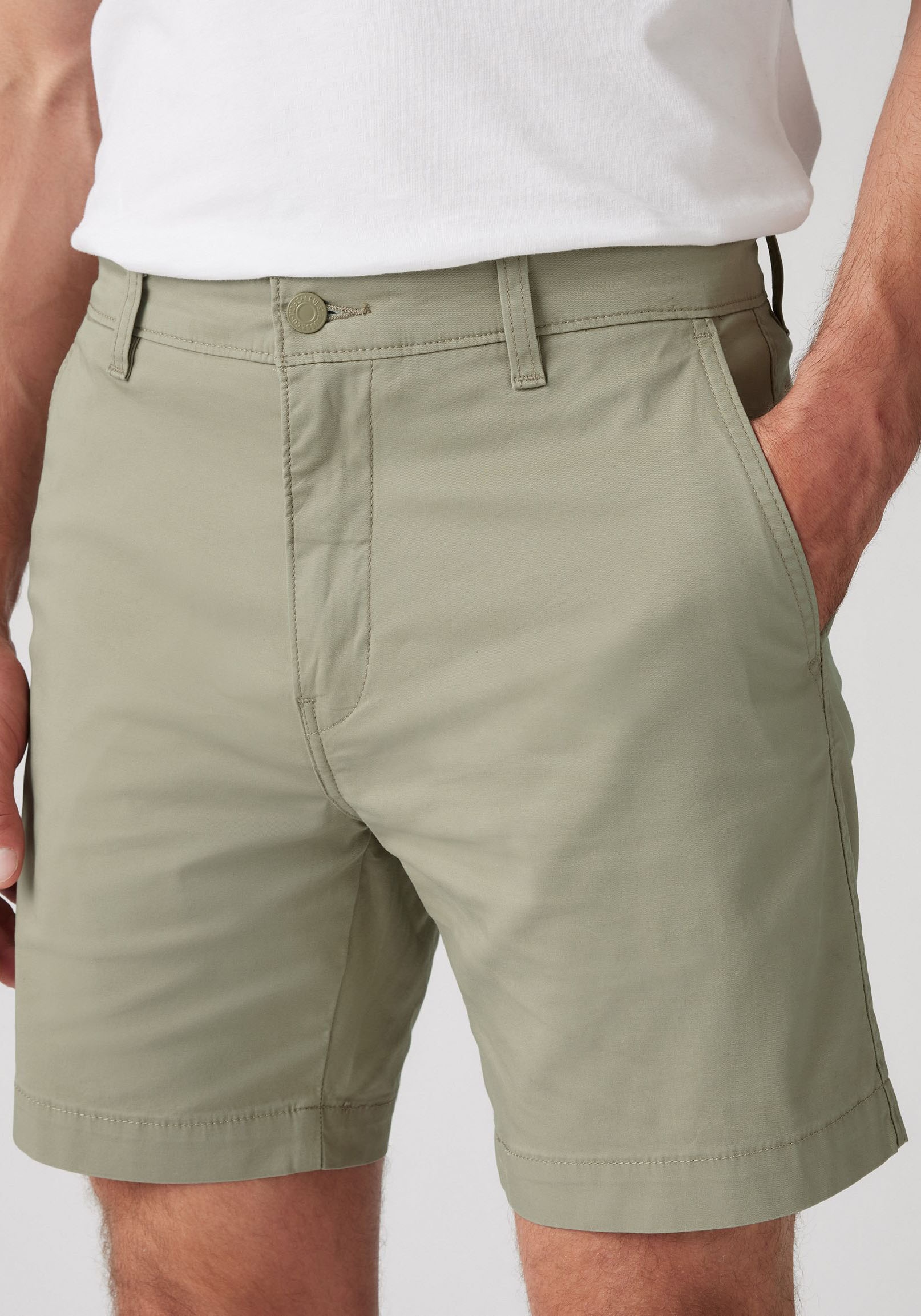 Levi's® Chinoshorts »XX CHINO SHORT II«, mit Logobadge